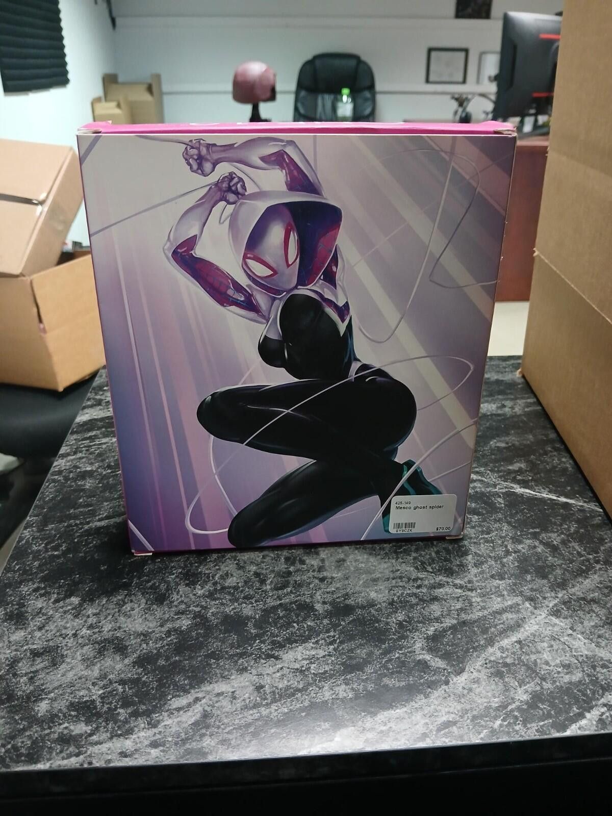 Other Ghost Spider One:12 Action Figure - MezCo Toyz Size ONE SIZE - 4 Thumbnail