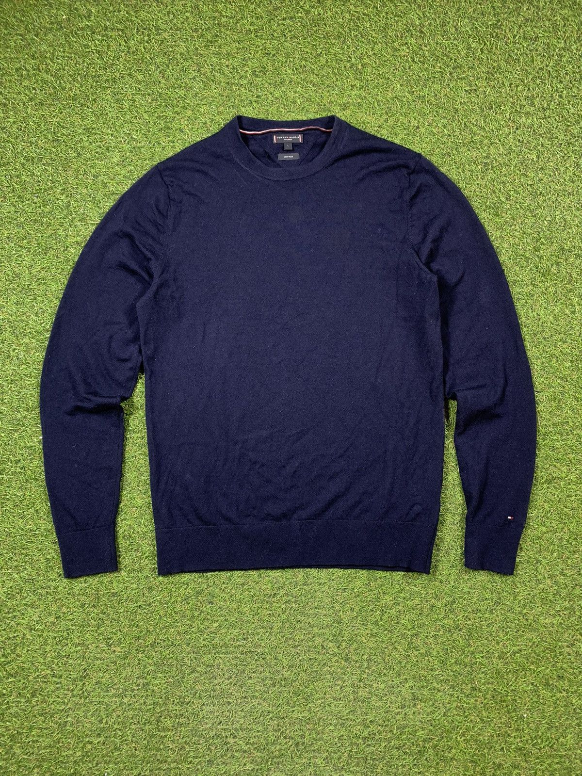 Tommy Hilfiger Vintage Tommy Hilfiger sweater wool streetwear size L Size US L / EU 52-54 / 3 - 1 Thumbnail