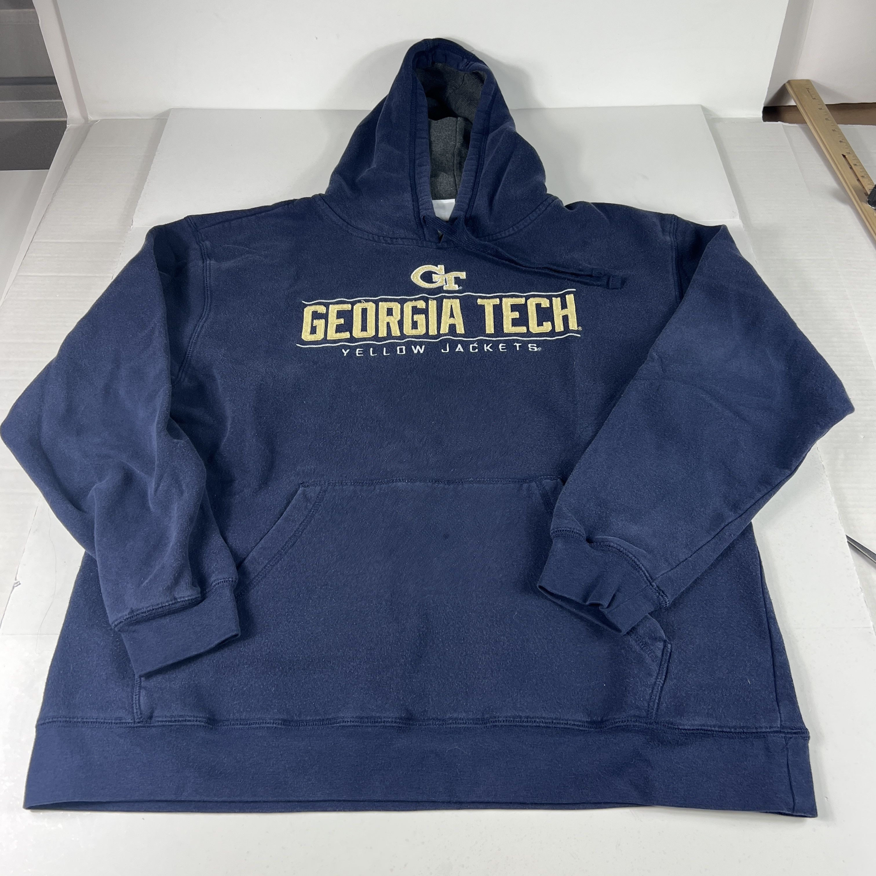 Champion × NCAA Champion Georgia Tech Yellow Jackets Sweatshirt Faded Hoodie Size US L / EU 52-54 / 3 - 1 Thumbnail