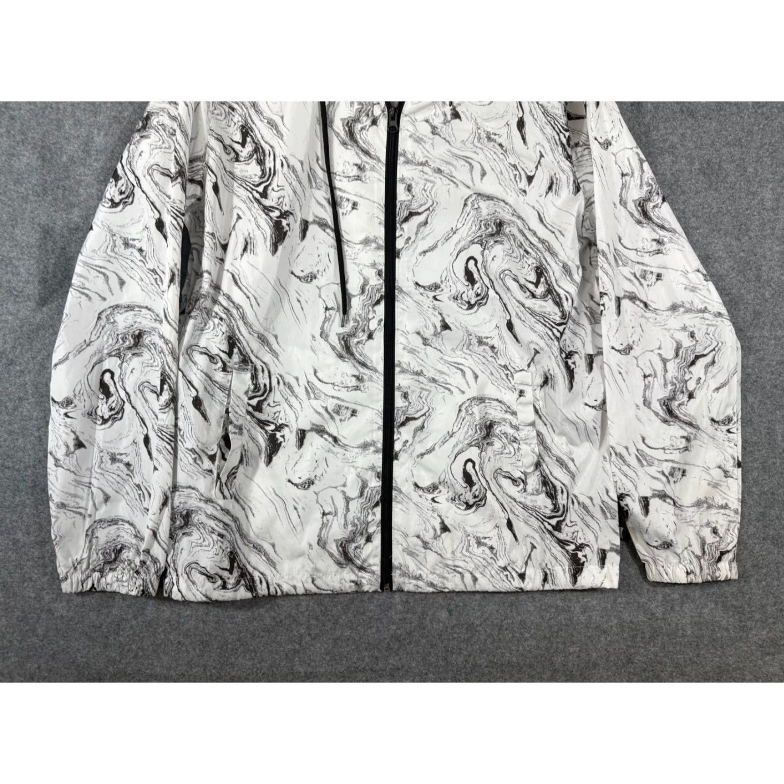 Vintage Beautiful Giant Windbreaker Jacket Mens L White Marble Print Hooded Zip Up NWOT Size US L / EU 52-54 / 3 - 4 Thumbnail