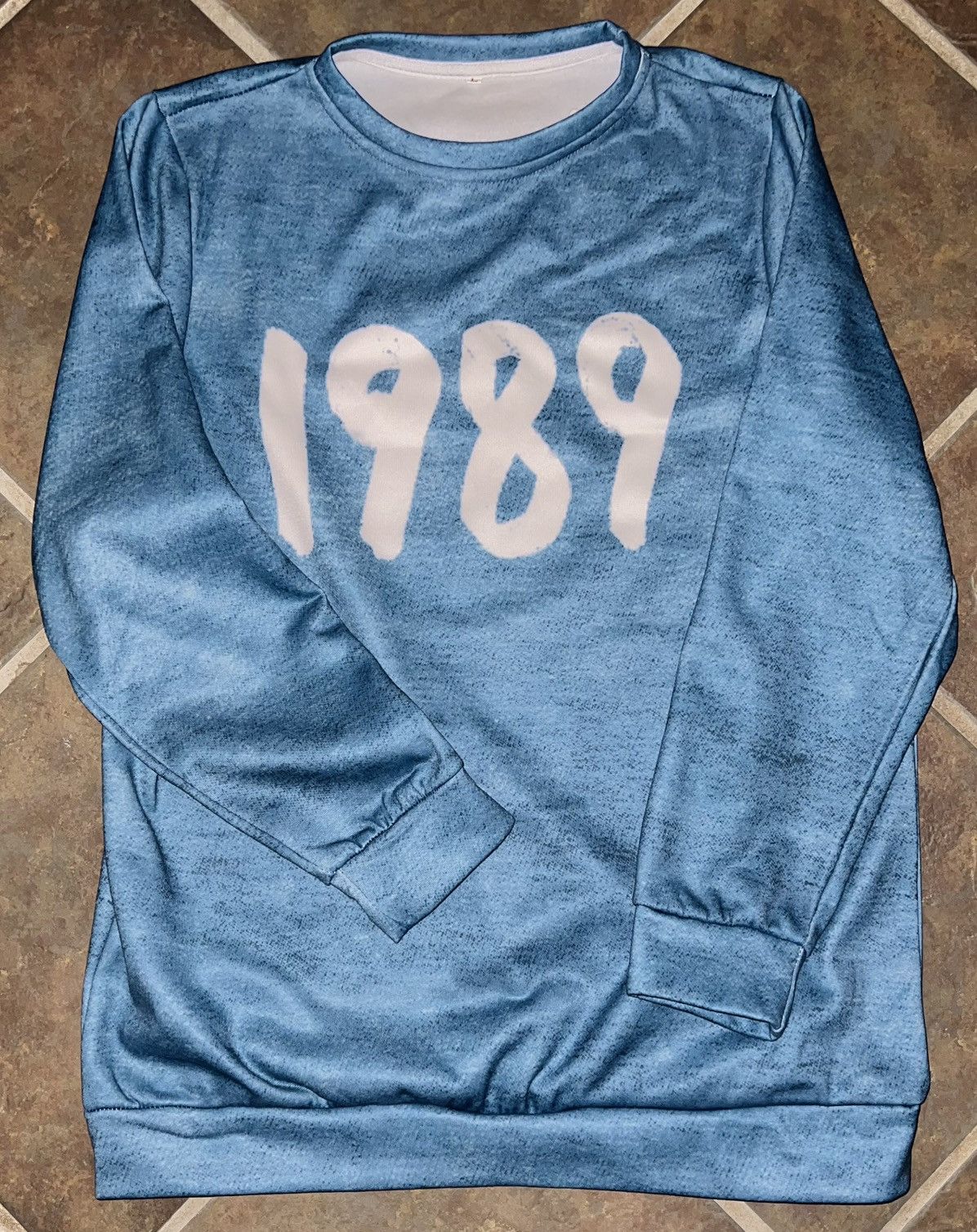 Band Tees VINTAGE 1989 Taylor Swift Crewneck LS Size L / US 10 / IT 46 - 5 Thumbnail