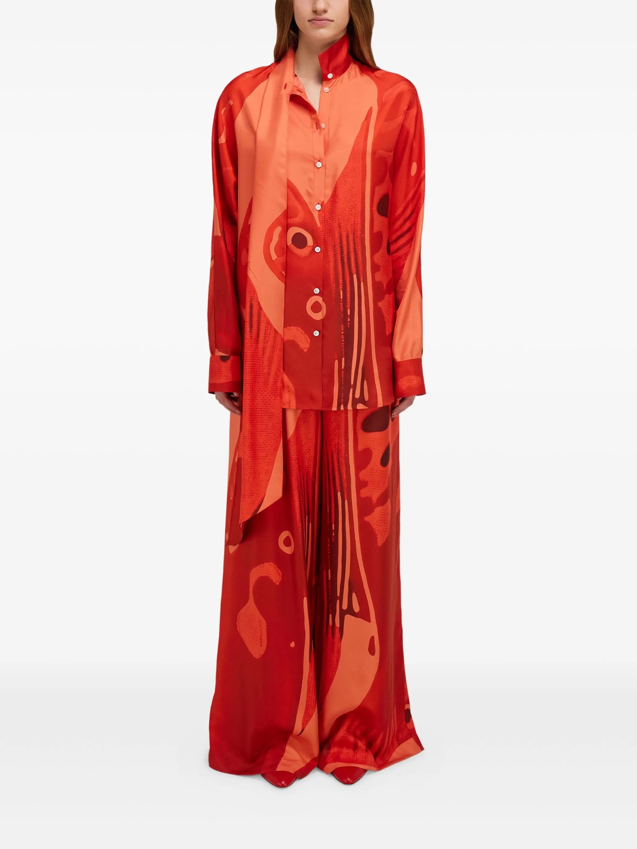 Salvatore Ferragamo o1s1rm0426 Sash-detail Silk Shirt in Red Size L / US 10 / IT 46 - 2 Thumbnail