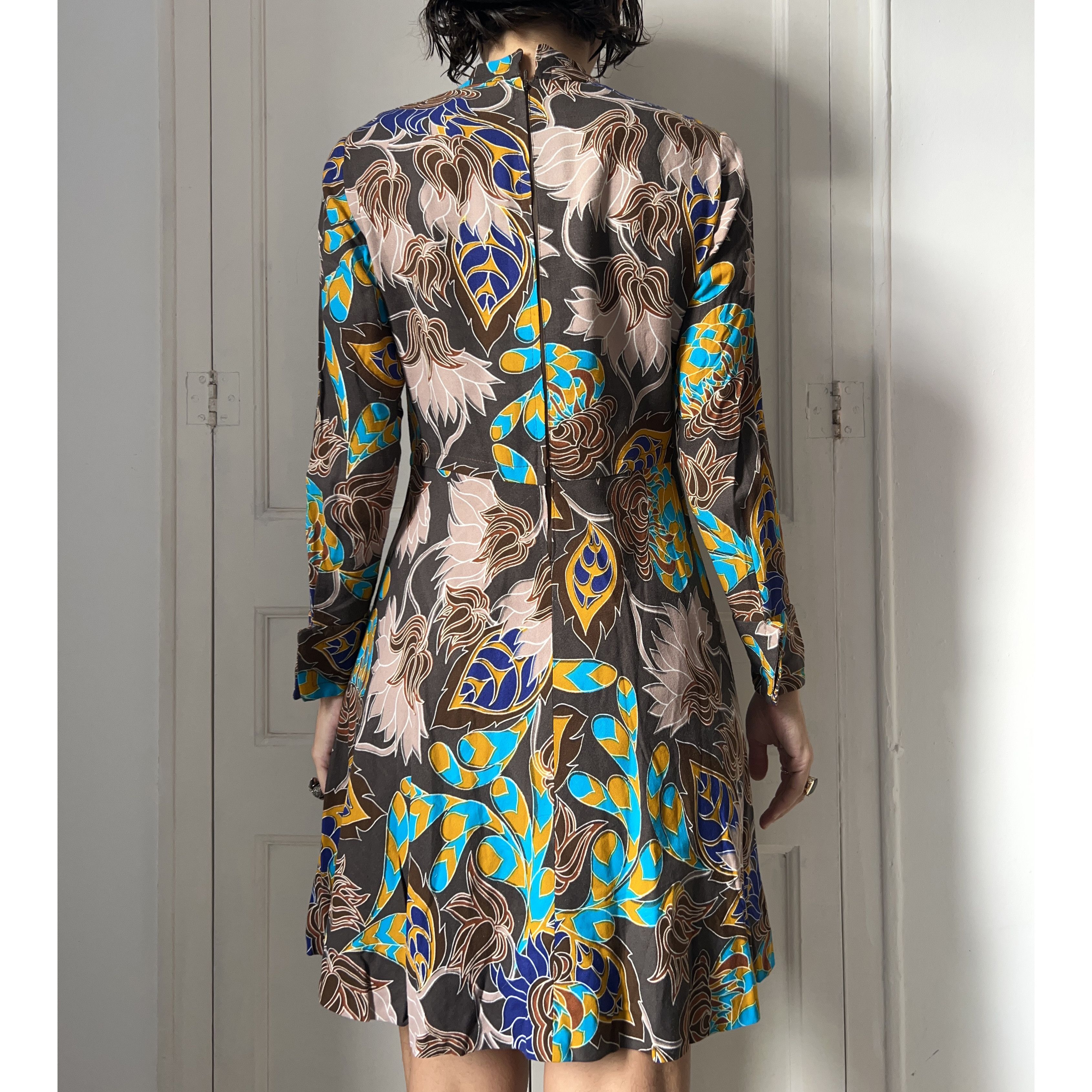 Vintage Vintage 70s Floral Midi Dress Size M / US 6-8 / IT 42-44 - 2 Thumbnail