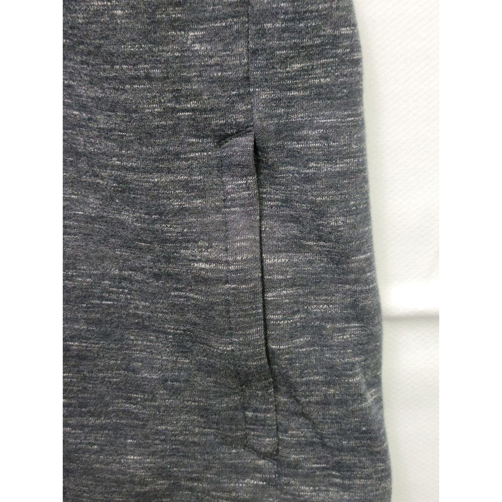 Uniqlo Uniqlo Women's Large Zipper Hoodie Jacket Gray Size L / US 10 / IT 46 - 6 Thumbnail