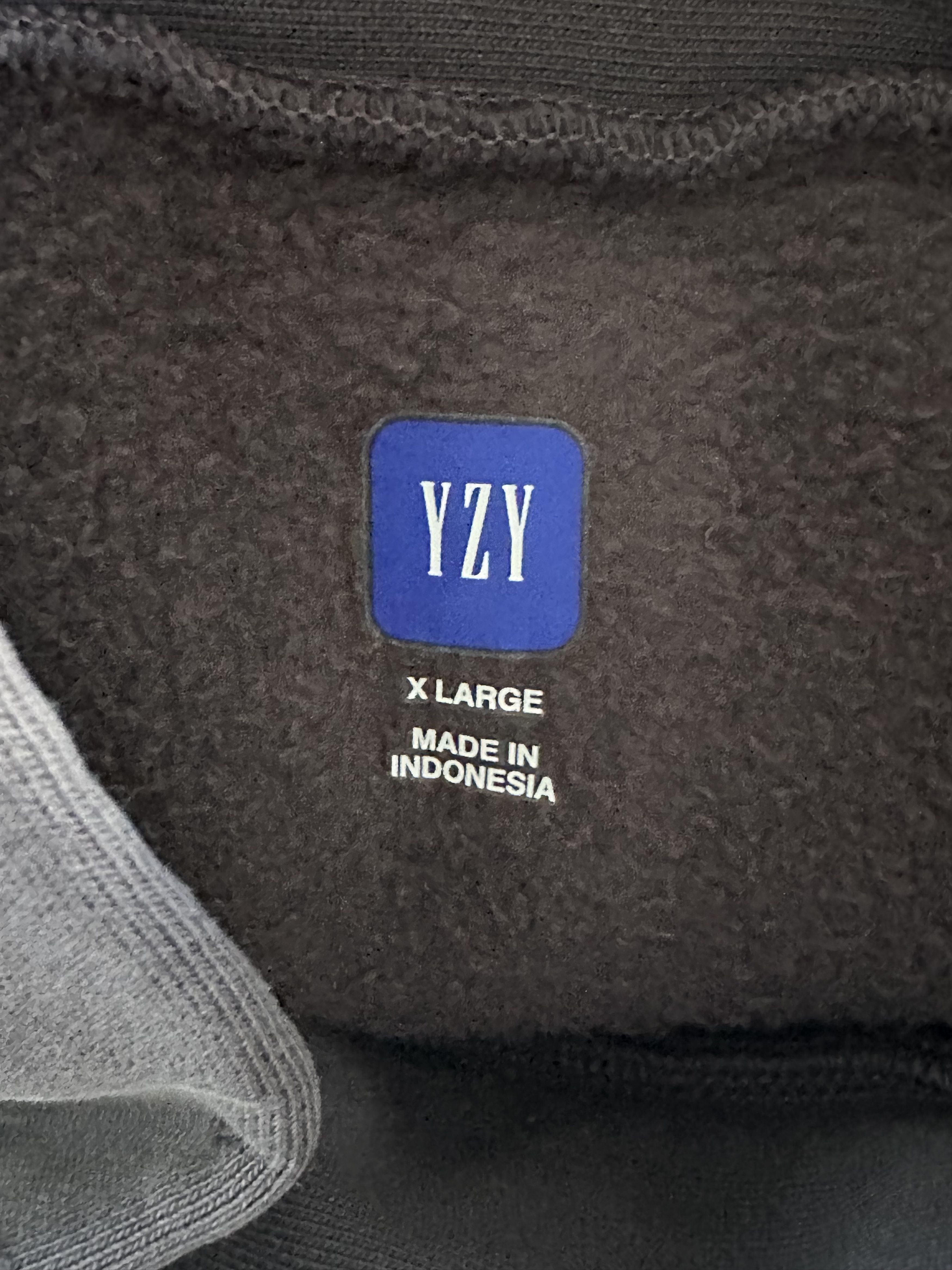 Gap × Kanye West × Yeezy YEEZY GAP ENGINEERED BY BALENCIAGA 03 HIGH NECK Size US XL / EU 56 / 4 - 3 Thumbnail