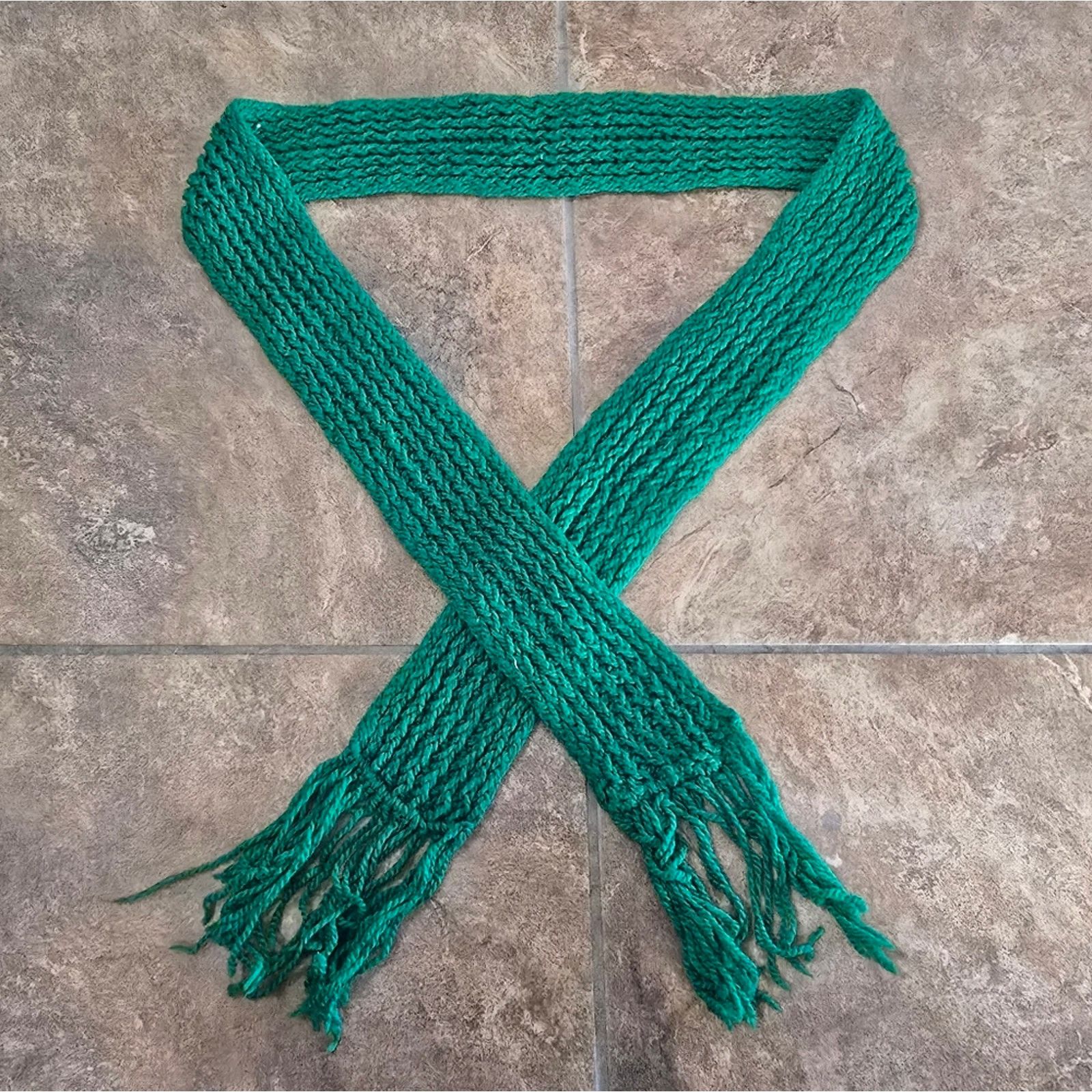 Other Dark Green Knit Fringed Scarf Size ONE SIZE - 1 Thumbnail