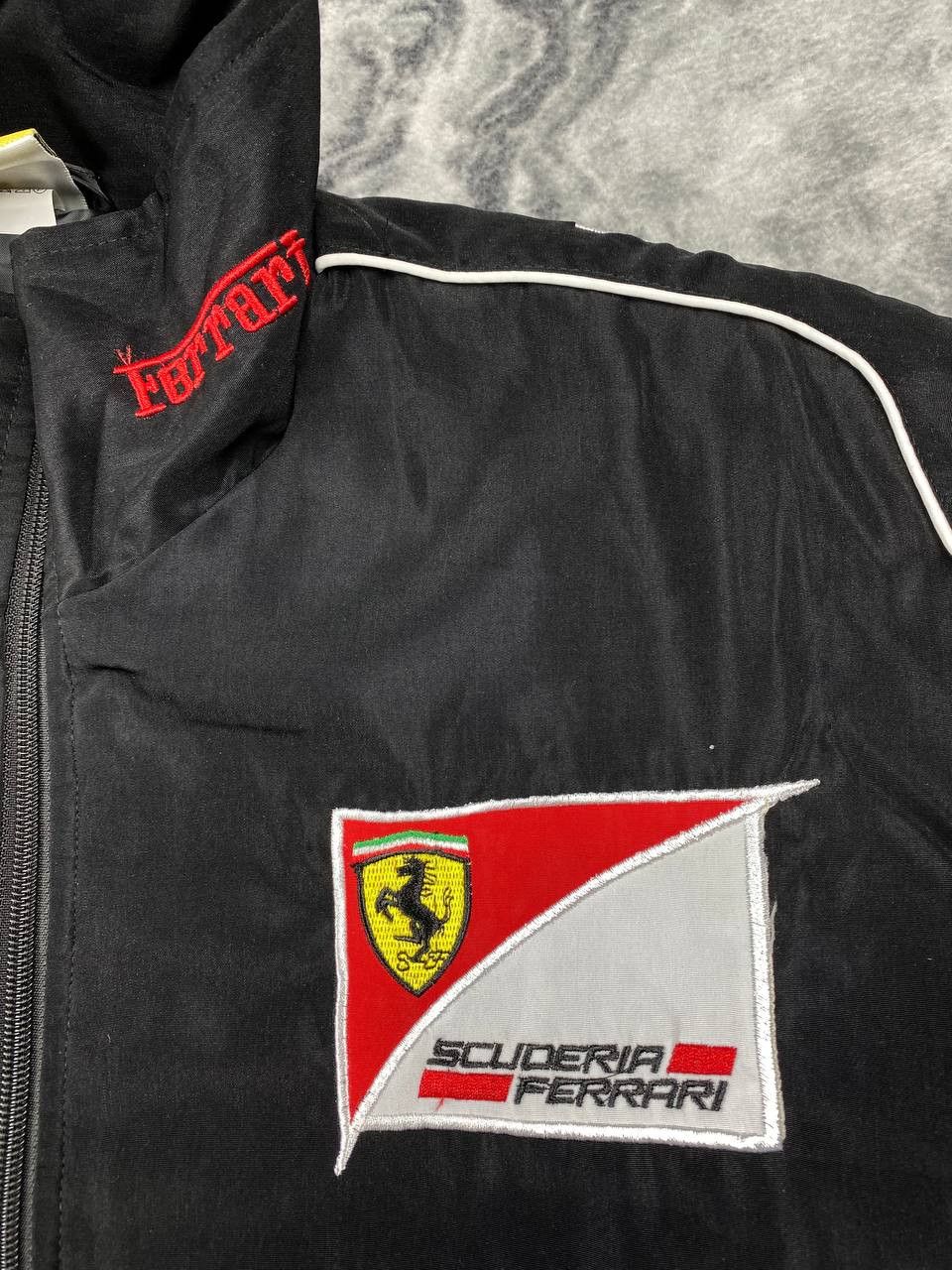 Ferrari Vintage Ferrari F1 Racing Team Bomber Jacket Big Logo Men Size US M / EU 48-50 / 2 - 3 Thumbnail