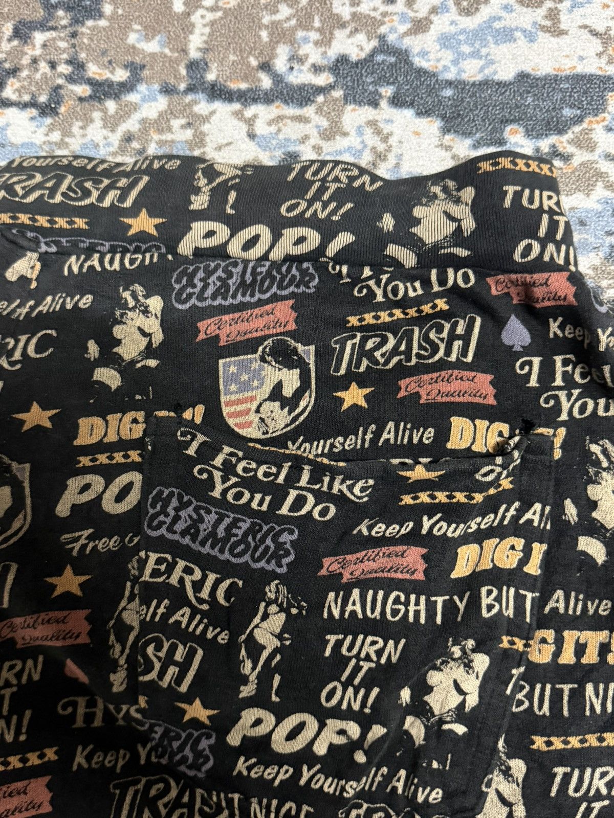 Hysteric Glamour Hysteric Glamour Naughty But Nice Jogger Pants Size US 30 / EU 46 - 11 Thumbnail