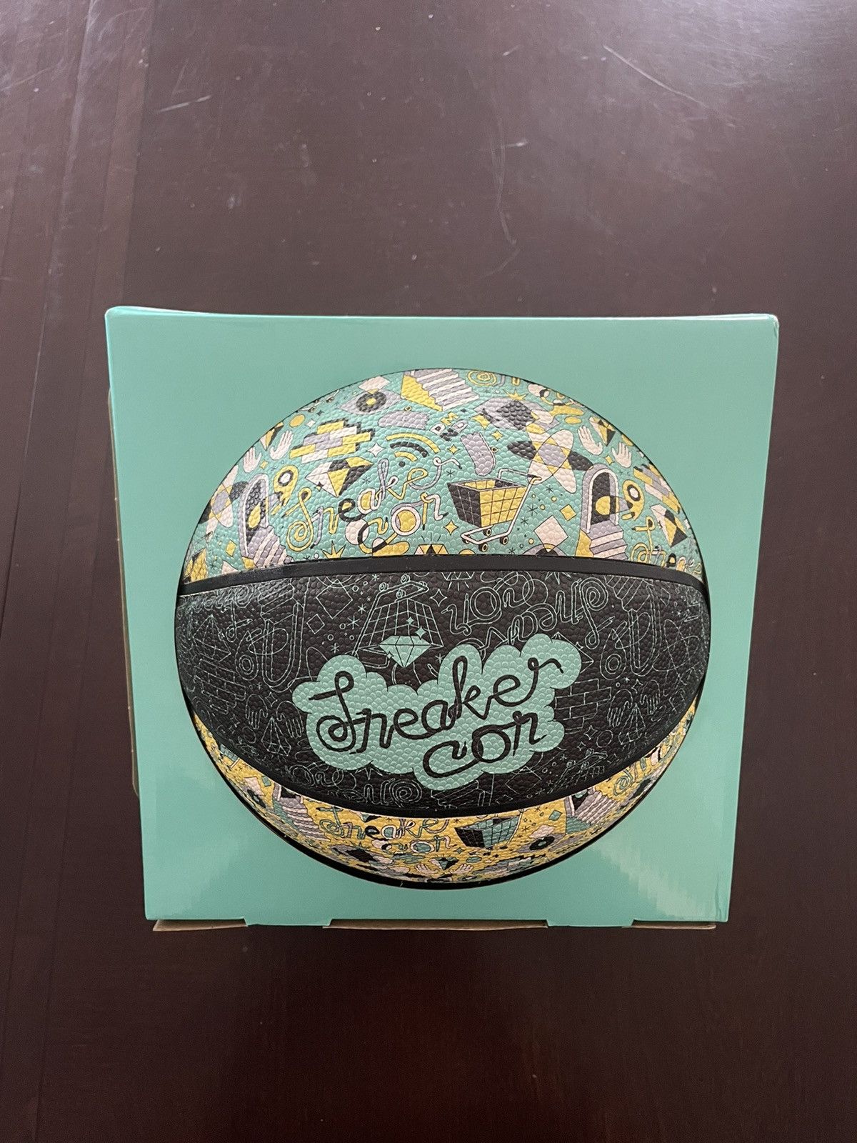 Diamond Supply Co. Diamond Supply x SneakerCon Basketball Size ONE SIZE - 2 Thumbnail