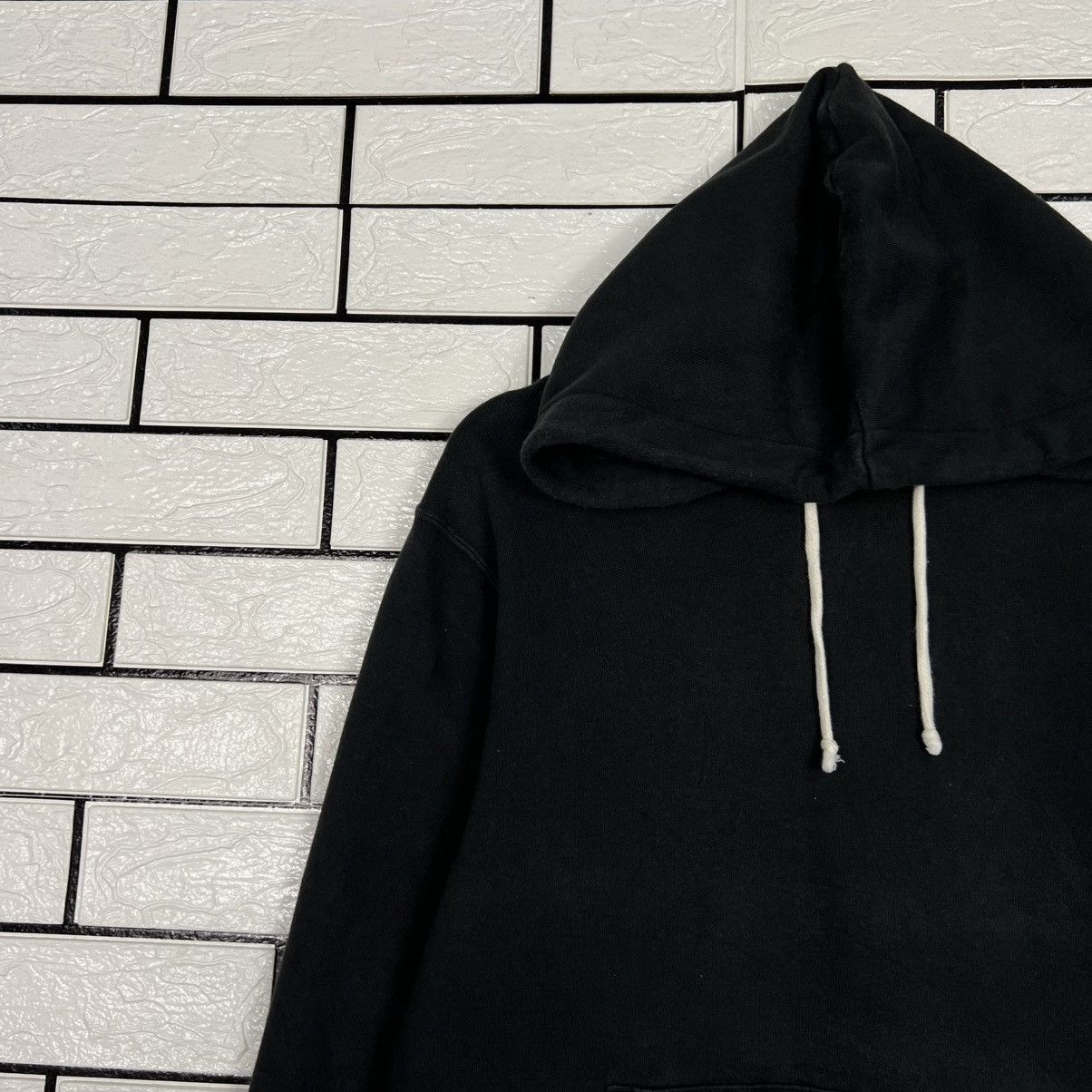 Champion CHAMPION Black Plain Pullover Hoodie Sweatshirt #4085-C186 Size US M / EU 48-50 / 2 - 3 Thumbnail