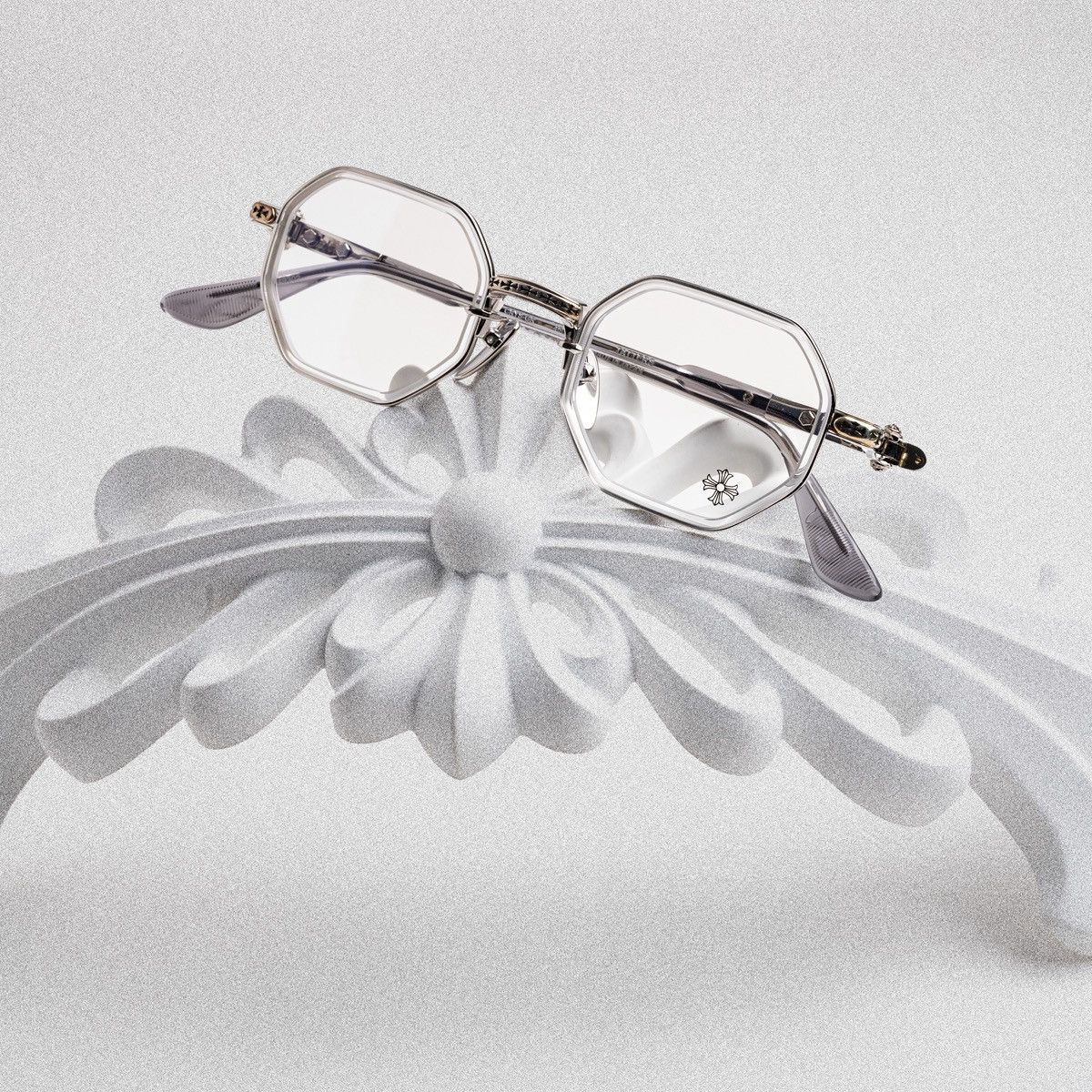Chrome Hearts CHROME HEARTS TATTERS CRYSTAL GRAPHITE GLASSES Size ONE SIZE - 6 Thumbnail