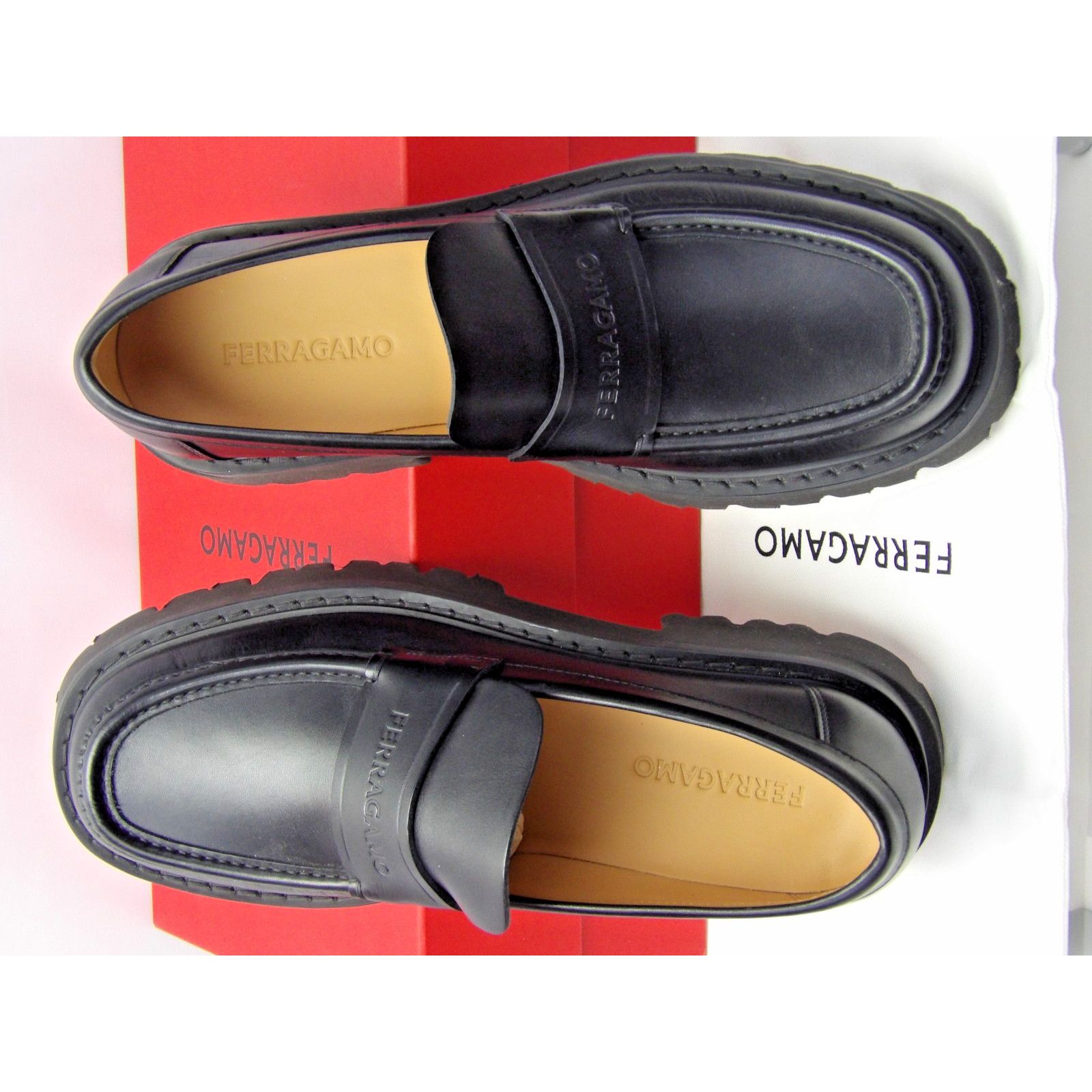 Salvatore Ferragamo FERRAGAMO BLACK LEATHER FERGAL LUG SOLE LOGO LOAFERS 12 D IT Size US 13 / EU 46 - 9 Thumbnail