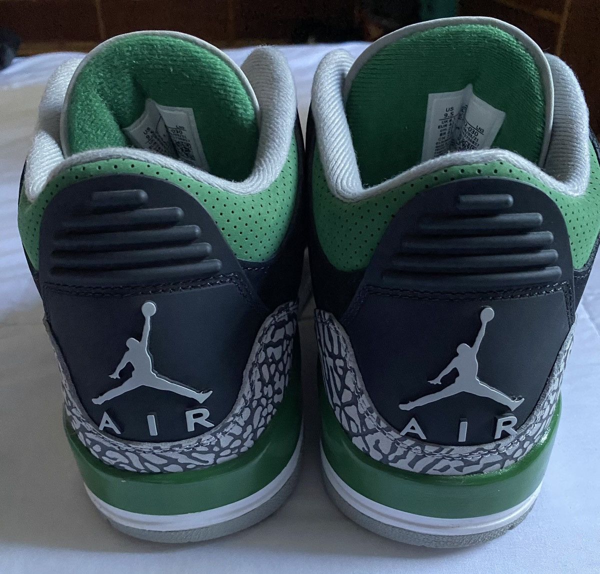 Jordan Brand Air Jordan 3 Retro Pine Green Size US 9.5 / EU 42-43 - 4 Thumbnail