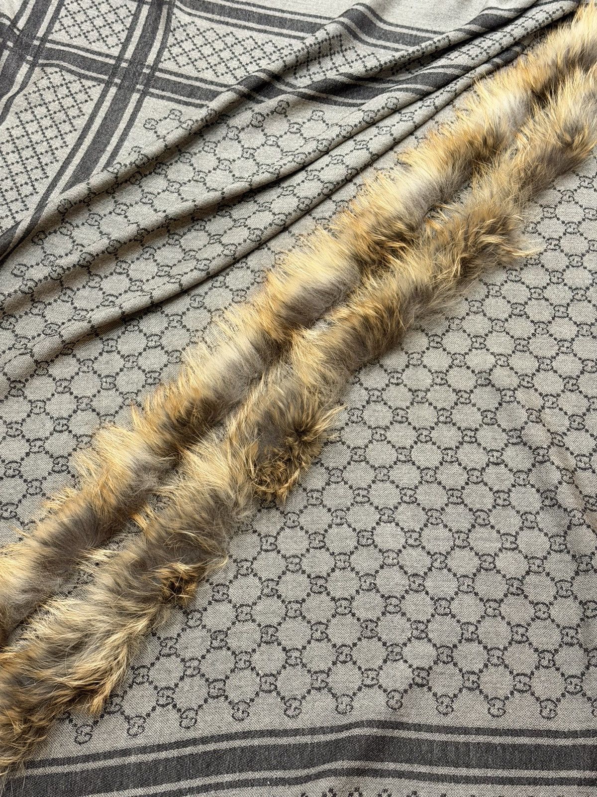 Gucci GUCCI 2007 Fur Monogram Wool Scarf Frida Giannini Demna Ford Size ONE SIZE - 1 Thumbnail