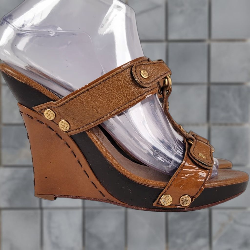 Vintage BCBG Sandals Wedges Sandals Platform High Heel Brown 36 B Women Slip On Strappy Leather Upper Wood Outsole Solid Pattern Size US 6 / IT 36 - 1 Thumbnail