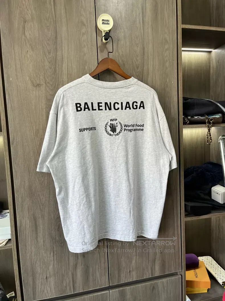 Balenciaga Balenciaga Food Grey Short Sleeve Size US L / EU 52-54 / 3 - 9 Thumbnail