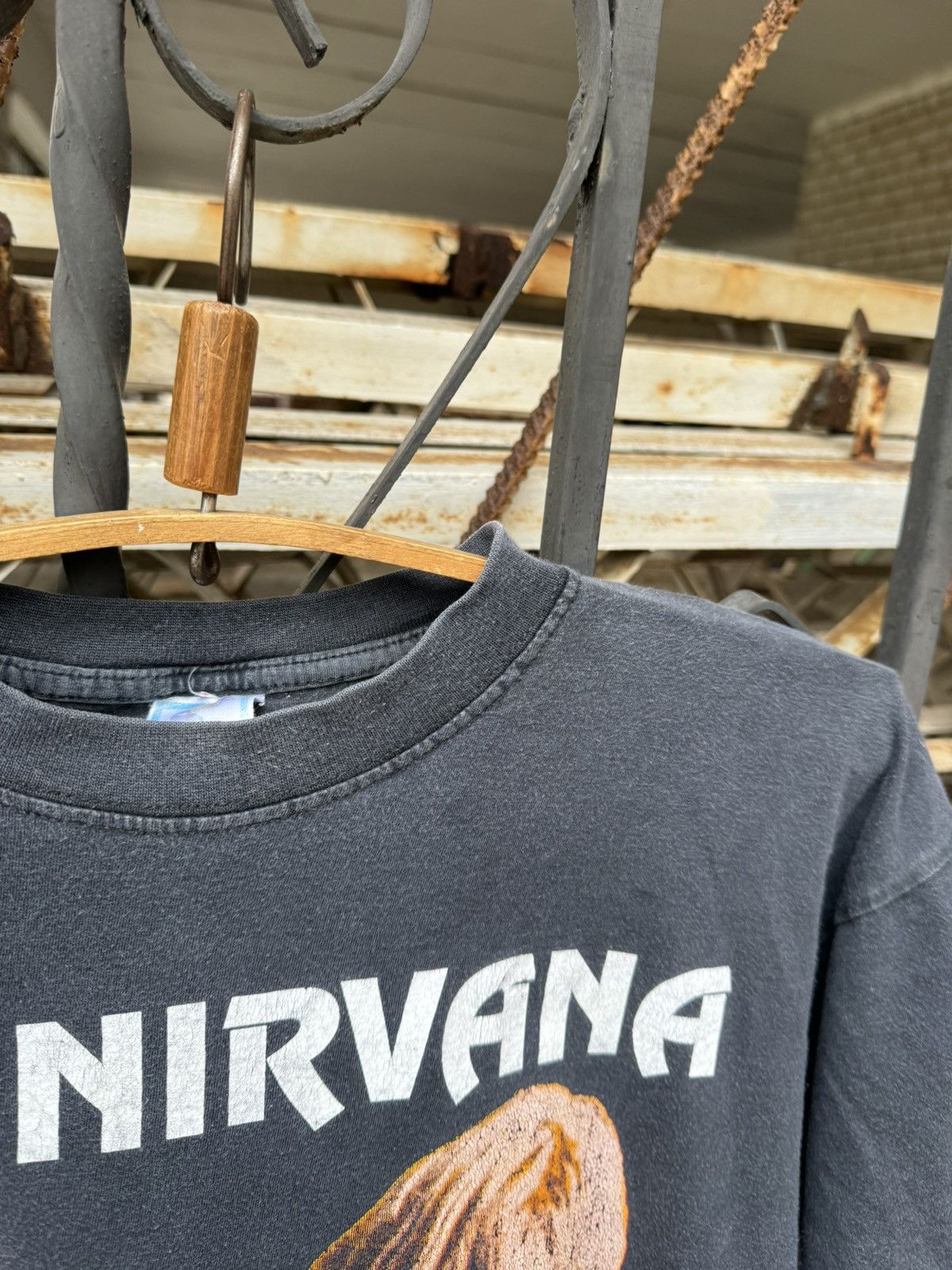 Band Tees Vintage Nirvana Kurt Cobain T Shirt Faded y2k Size US M / EU 48-50 / 2 - 9 Thumbnail