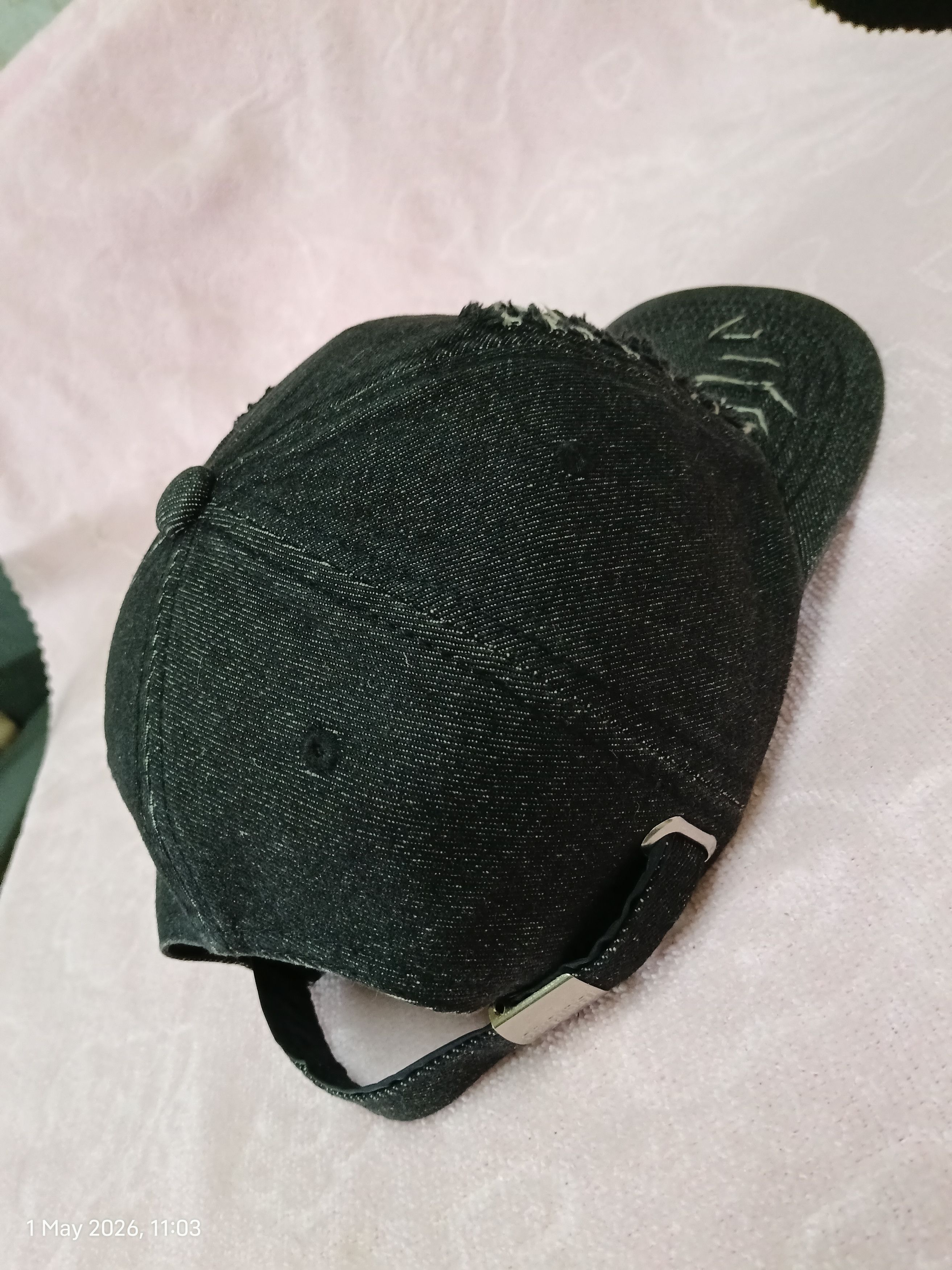 The Unbranded Brand KANGQIFEN DISTRESSED FASHION DENIM HAT Size ONE SIZE - 6 Thumbnail