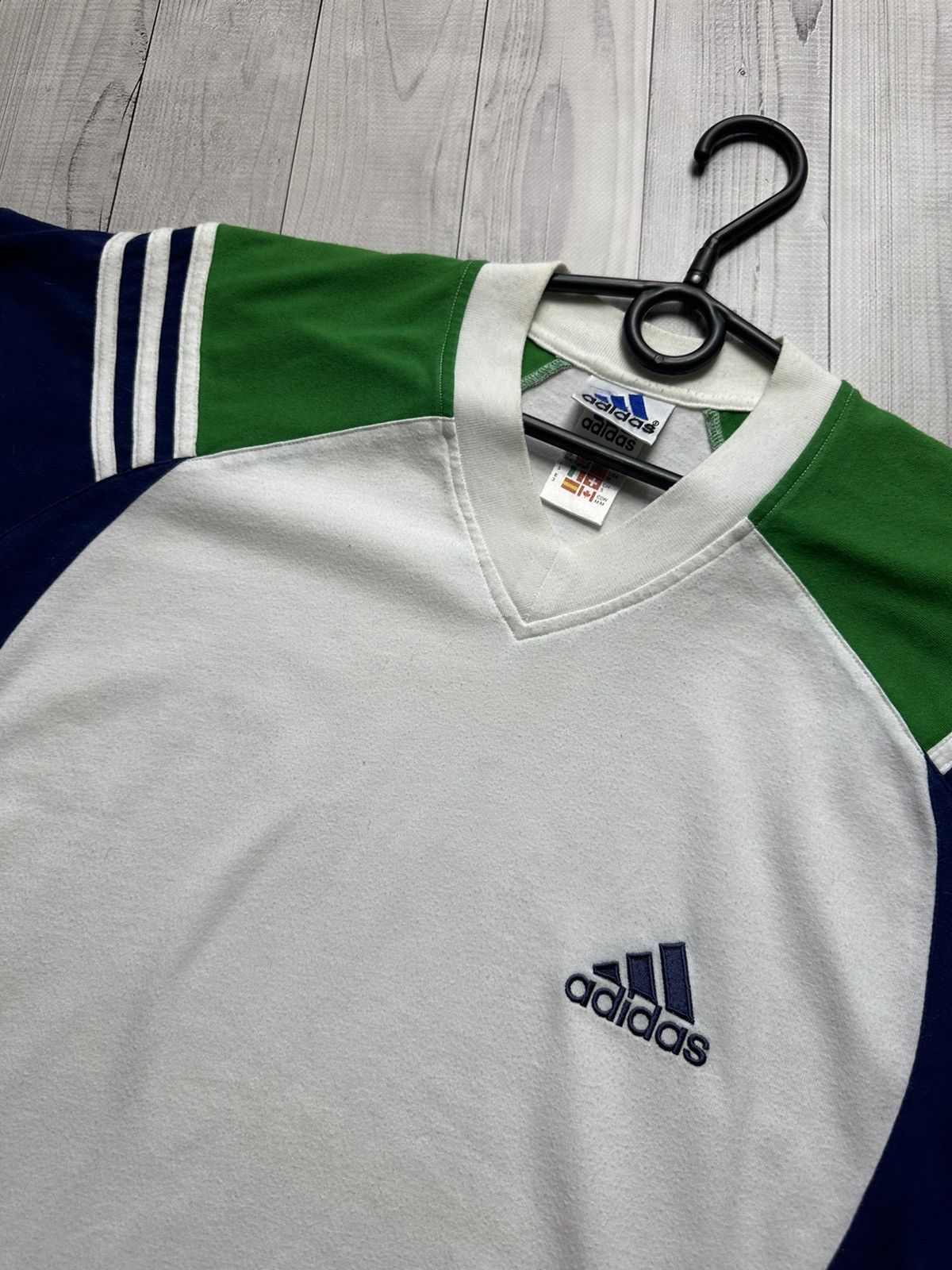 Adidas × Vintage Vintage adidas logo tee rare size M Size US M / EU 48-50 / 2 - 3 Thumbnail