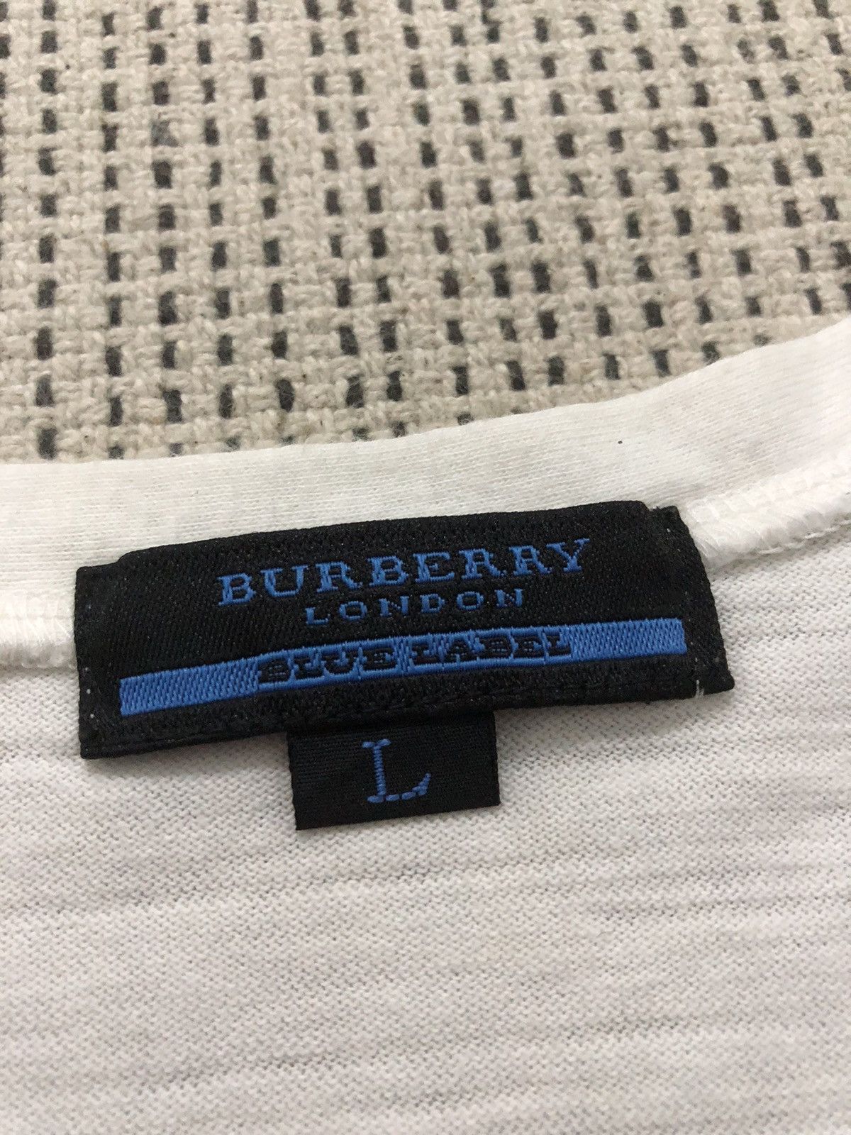 Burberry AVANT GARDE - BURBERRY BUTTON NECK NOVA CHECK SMALL LOGO Size US L / EU 52-54 / 3 - 3 Thumbnail