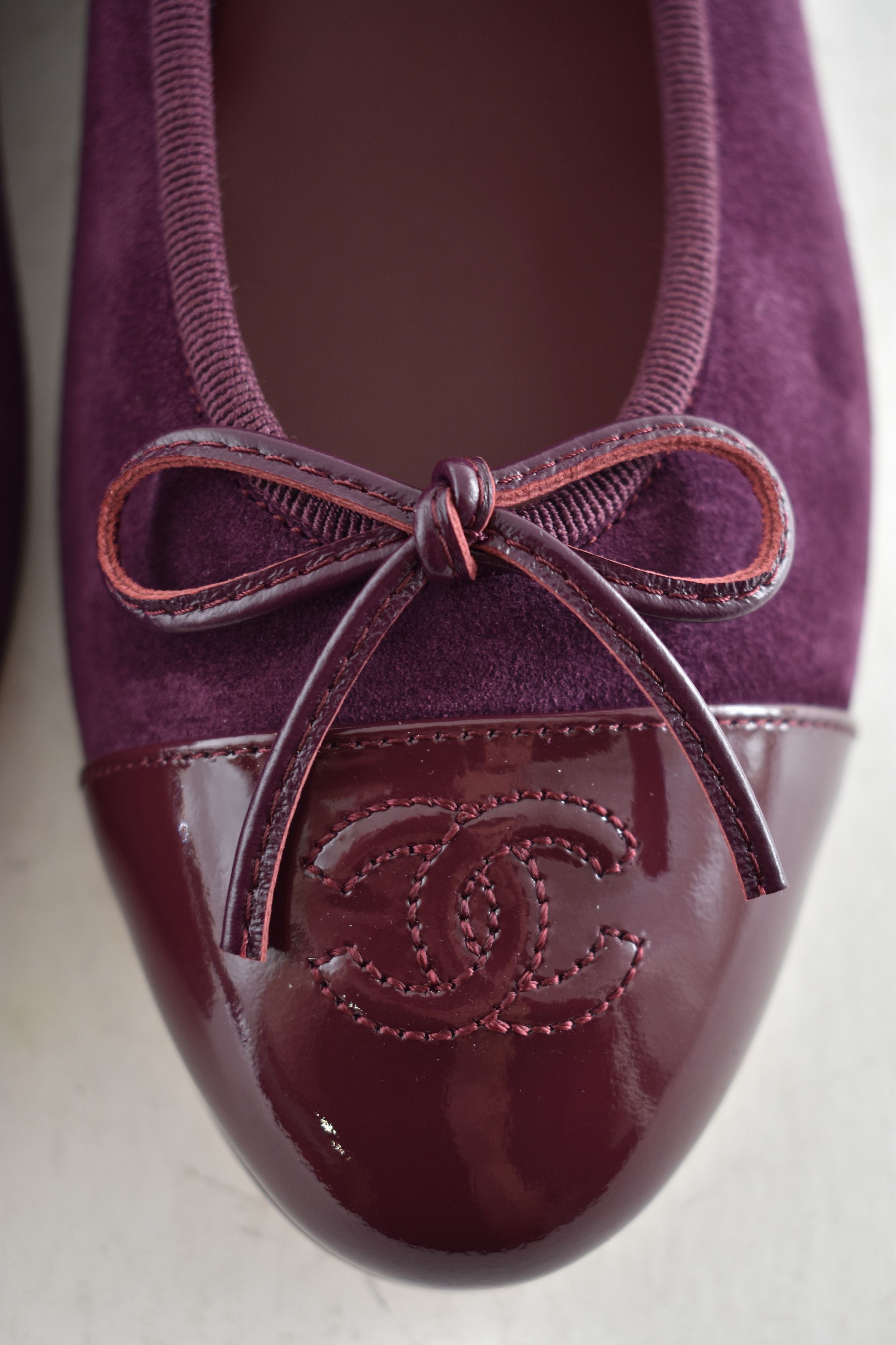 Chanel 26A Burgundy Purple Suede CC Logo Ballet Ballerina Flat 41 Size US 11 / IT 41 - 10 Thumbnail