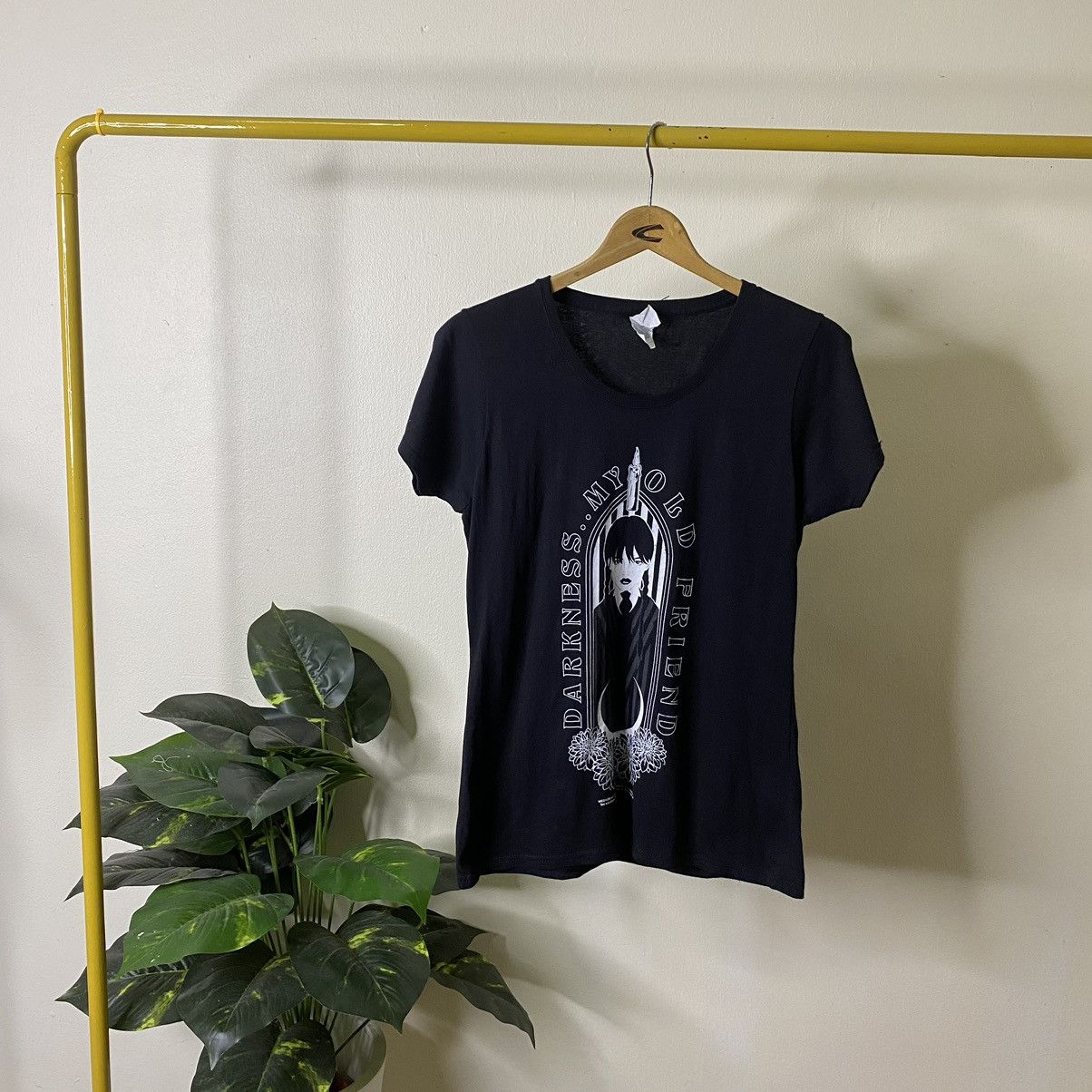 Other Girl's Wednesday Darkness My Old Friend T-Shirt Size S / US 4 / IT 40 - 1 Thumbnail