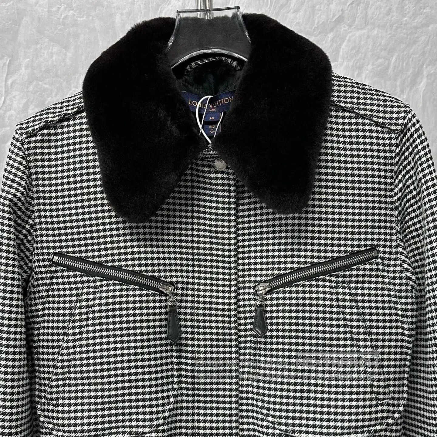 Louis Vuitton louis vuitton houndstooth zip wool jacket. Size M / US 6-8 / IT 42-44 - 2 Thumbnail