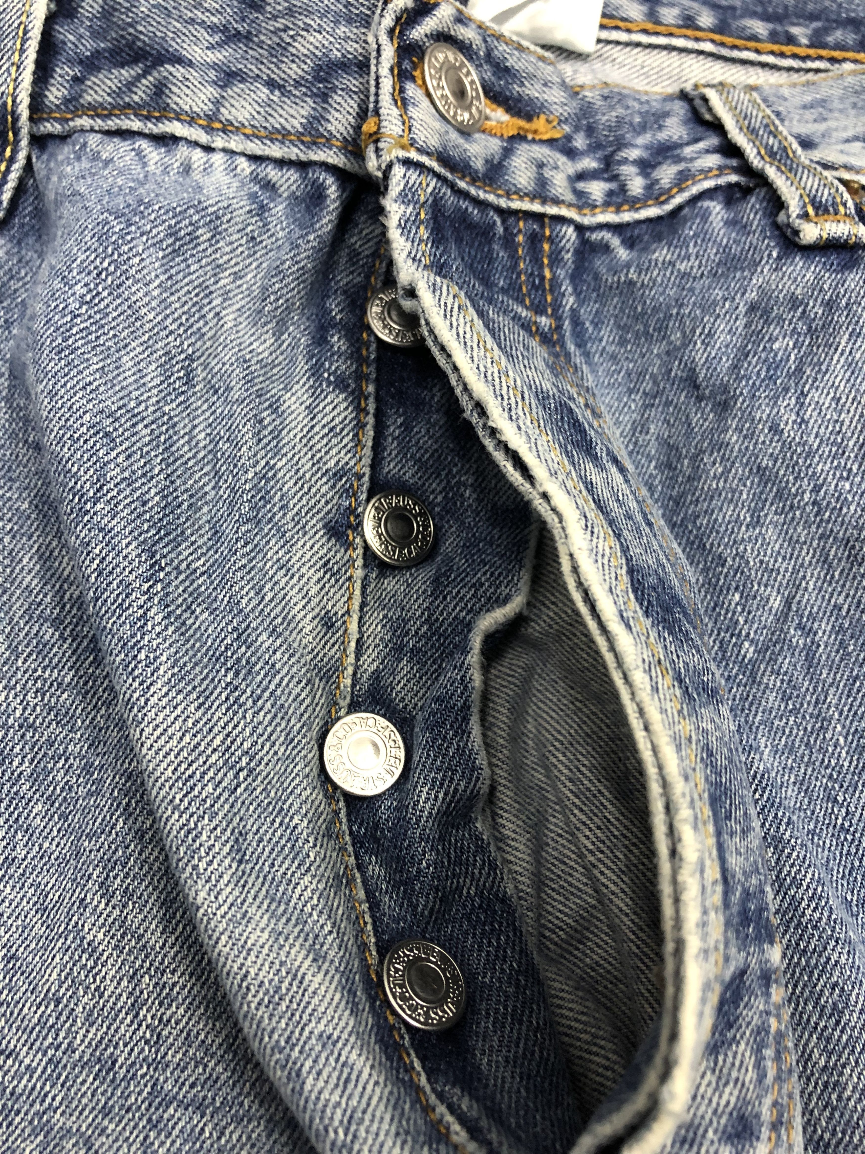 Levi's × Vintage Vintage 90s Levis 501 Light Wash Jeans DP0978 Size US 36 / EU 52 - 9 Thumbnail