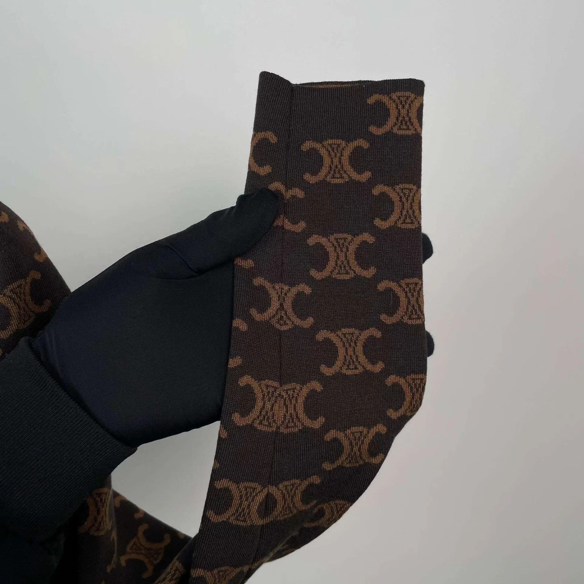 Celine Celine Silk All Over Print Sweater Brown S Size S / US 4 / IT 40 - 9 Thumbnail