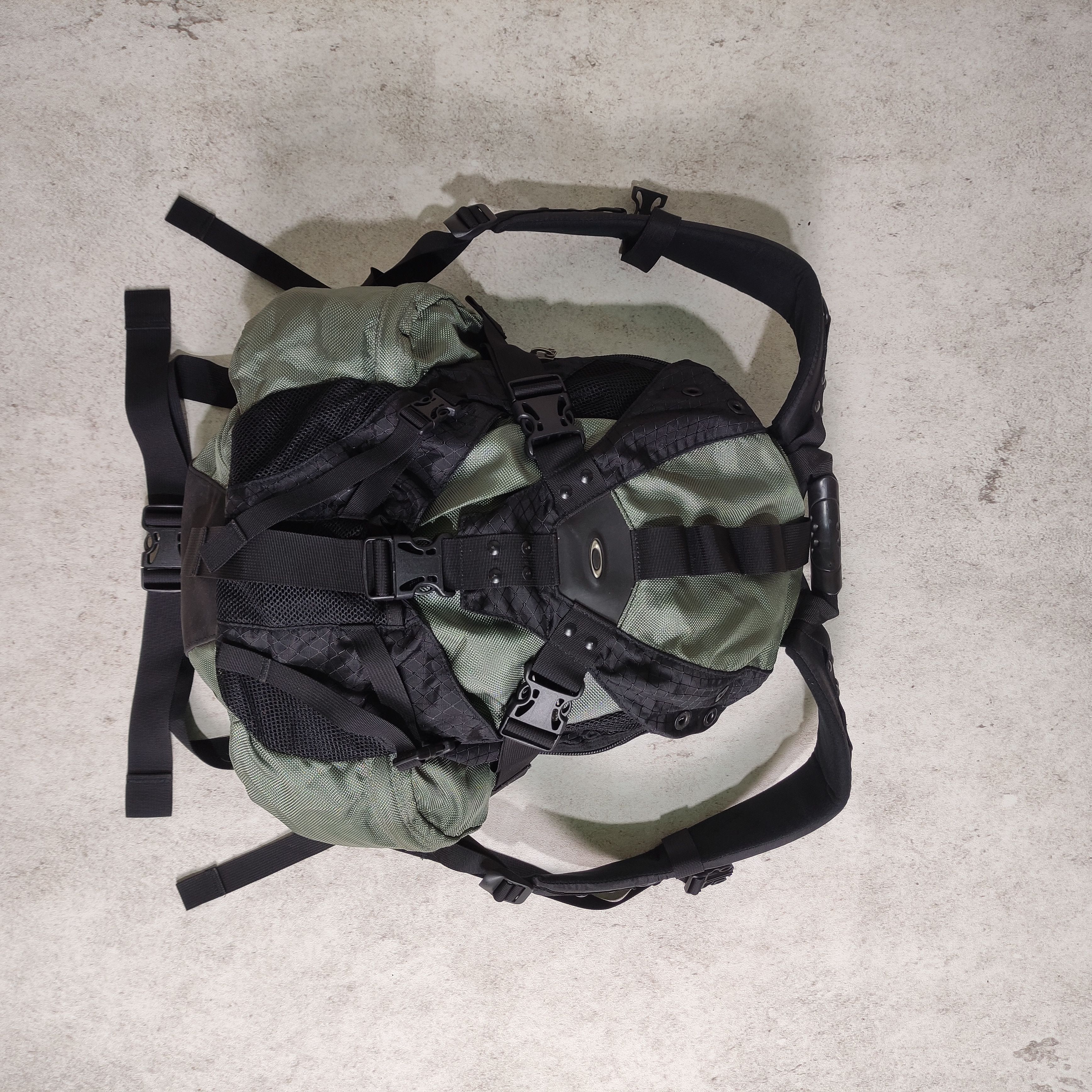 image of Archival Clothing x Oakley Icon 2.0 Backpack in Black Gray, Men's