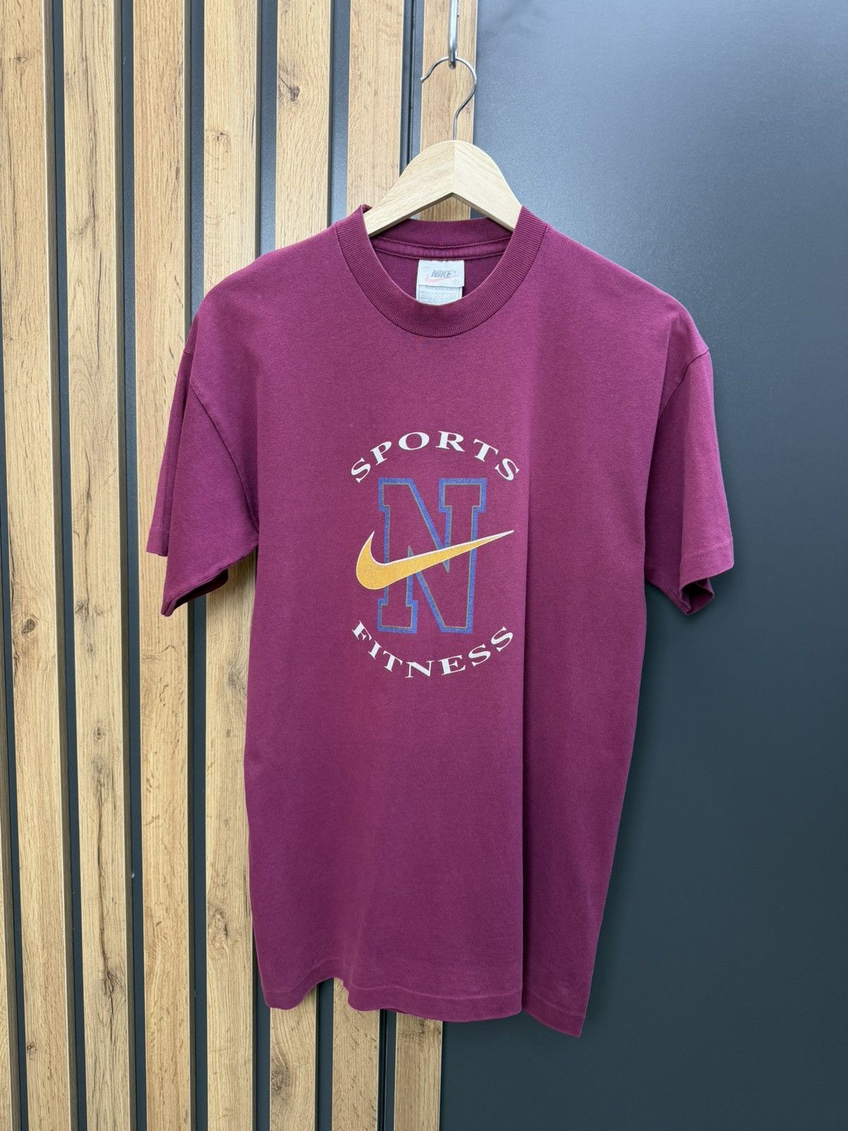 Nike Nike Retro Sports Fitness Tee Single Stitch Size S Size US S / EU 44-46 / 1 - 2 Thumbnail