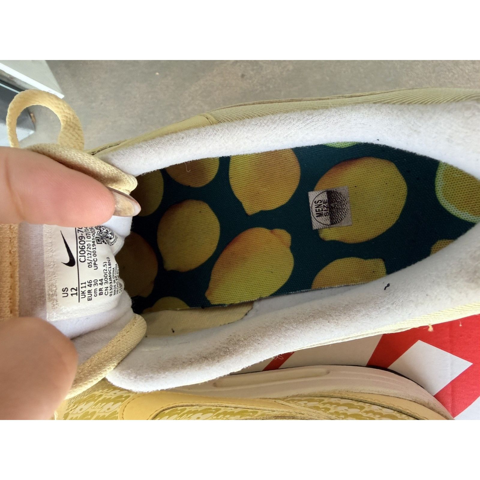 Nike Size 12 - Nike Air Max 1 2020 Lemonade Size US 12 / IT 42 - 4 Thumbnail