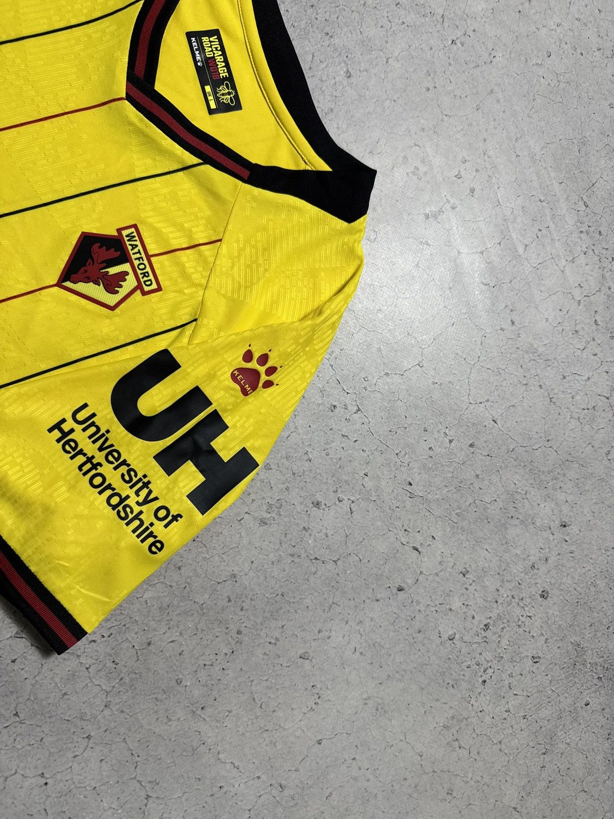 Vintage Kelme FC Watford 2024/2025 Vintage Soccer Jersey Size US L / EU 52-54 / 3 - 7 Thumbnail