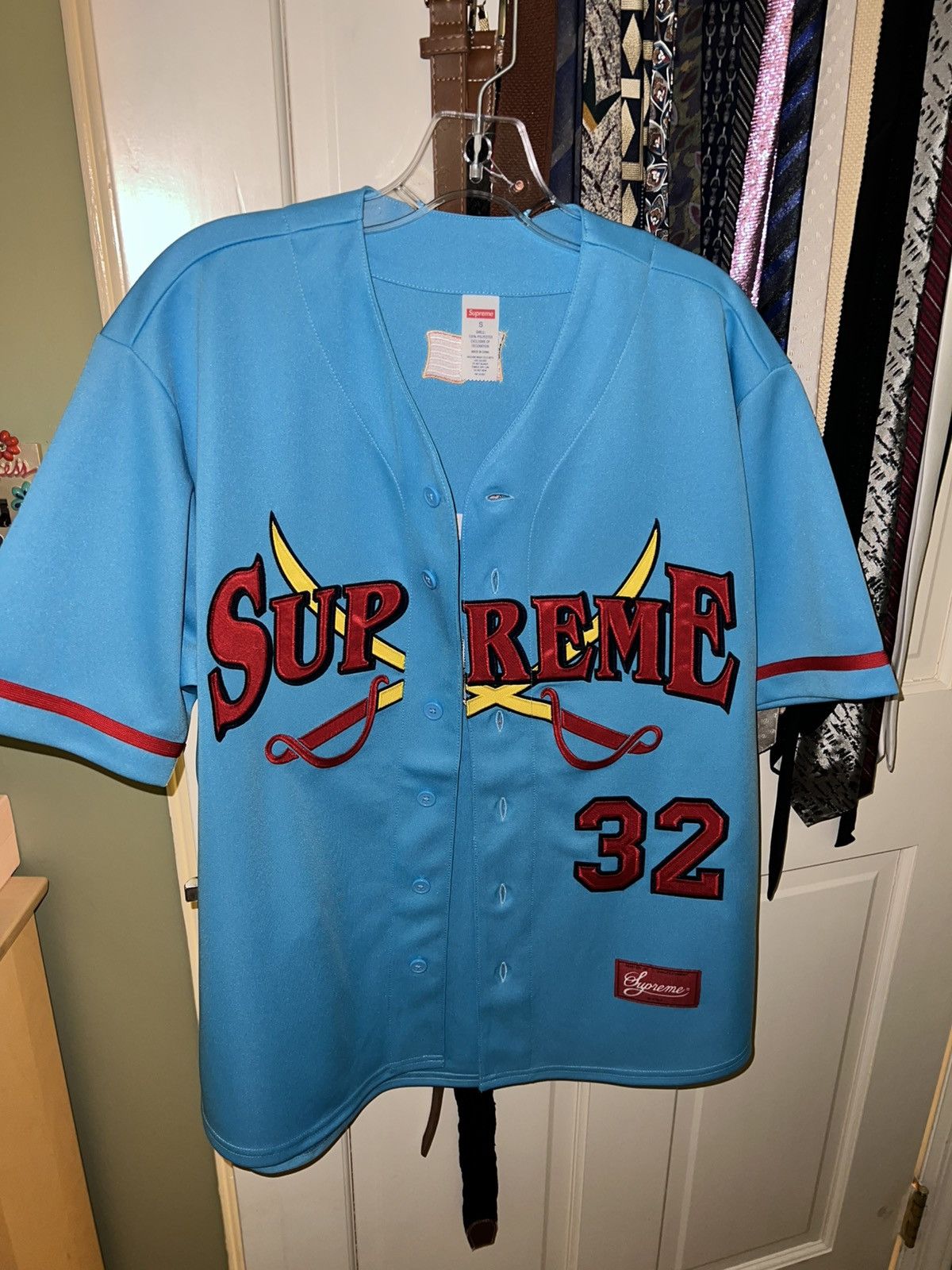 Supreme Supreme Swords Baseball Jersey (FW ‘25 - Blue) Size US S / EU 44-46 / 1 - 22 Thumbnail