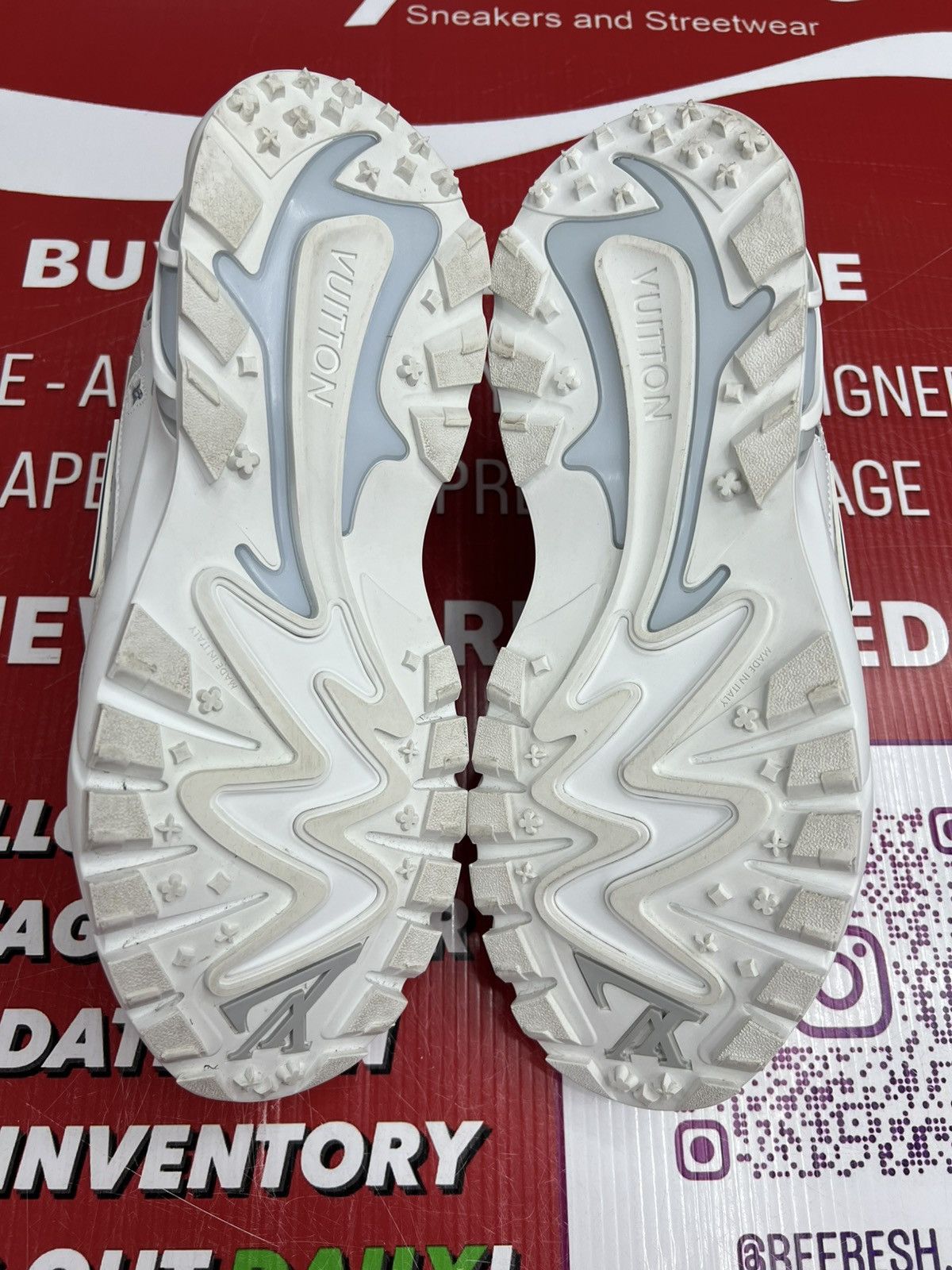 Louis Vuitton Louis Vuitton Tatic Sneaker White Grey LV9 US10.5 Size US 10.5 / EU 43-44 - 6 Thumbnail
