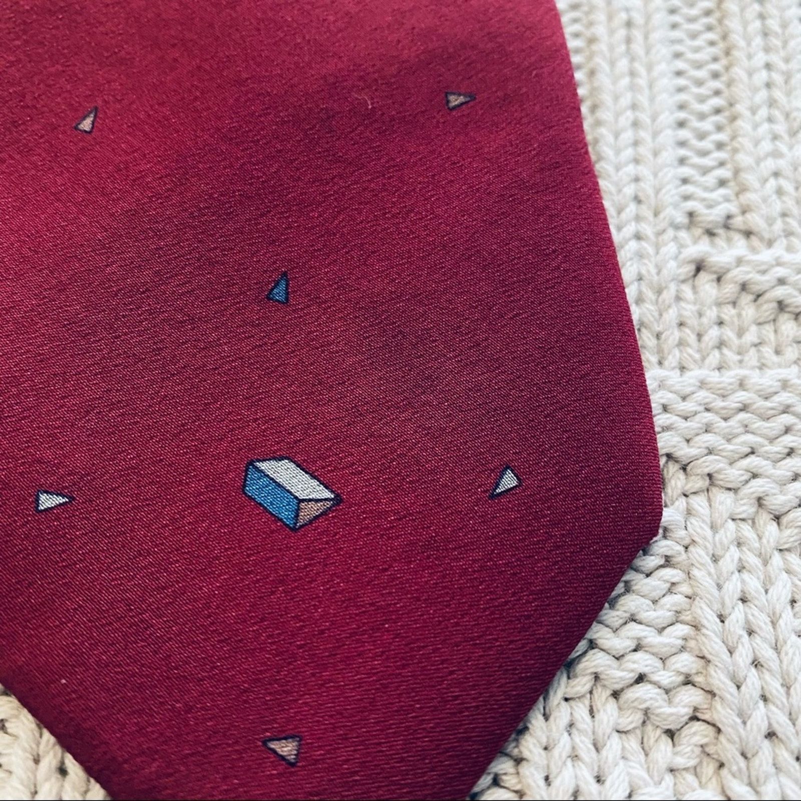 Emanuel Ungaro Vintage Ungaro red silk abstract print tie Size ONE SIZE - 2 Thumbnail