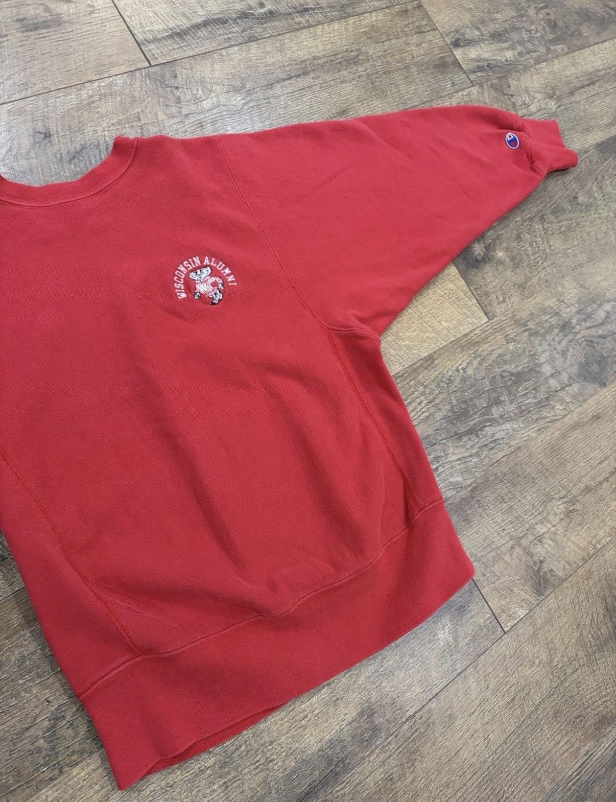 Champion VTG 80s Champion Reverse Weave Wisconsin Crewneck Red Medium Size US M / EU 48-50 / 2 - 5 Thumbnail