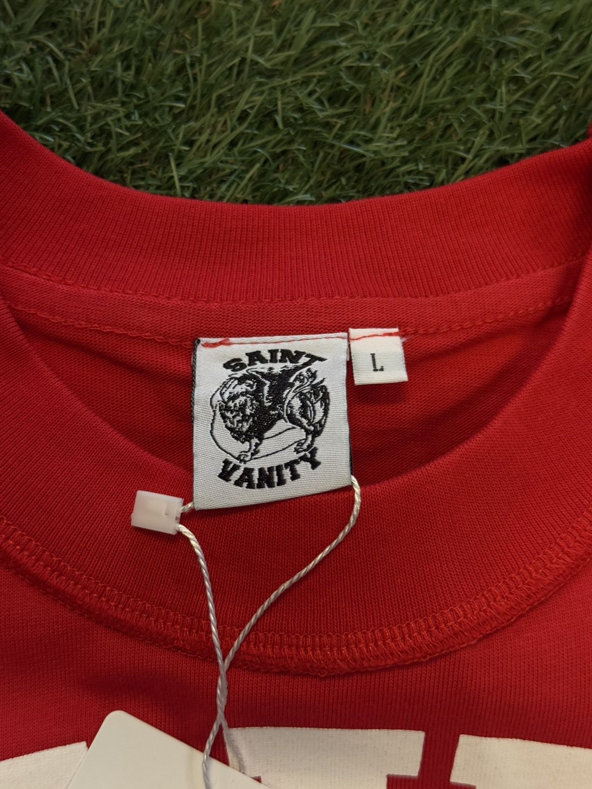 Saint Vanity Saint Vanity Red White Tee Shirt Size Large (NEW) Size US L / EU 52-54 / 3 - 6 Thumbnail