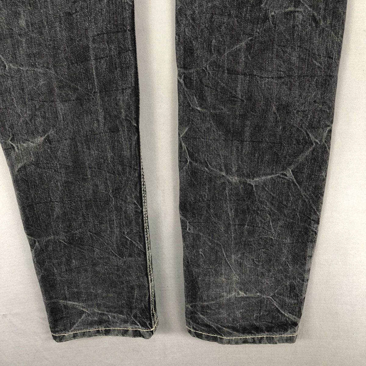 Japanese Brand Vintage 2000s Avail Crinkle Effect Dark Wash Denim -Tapered Size US 31 - 10 Thumbnail