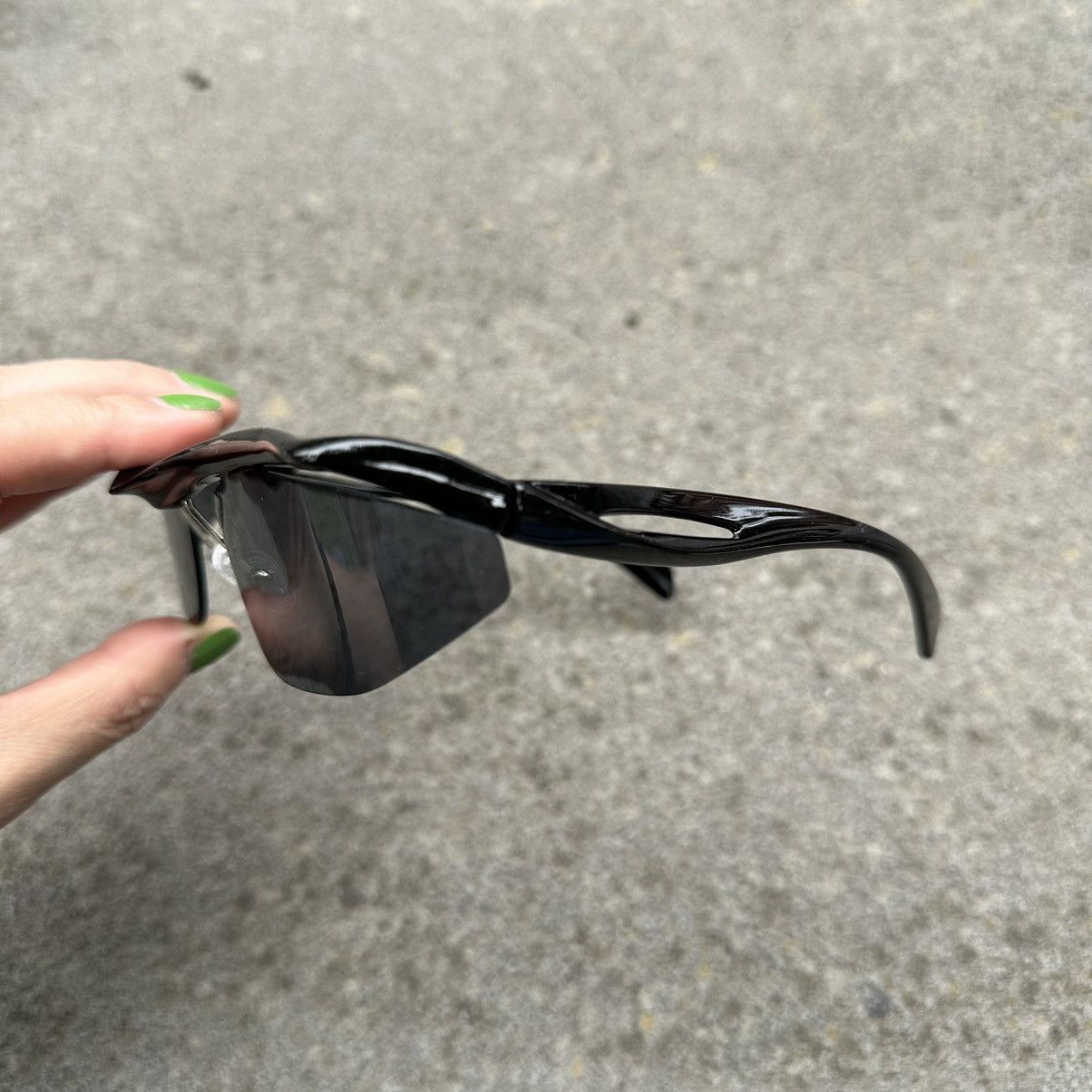 Other Y2K Unisex Sunglasses Retro Fashion Shades QB6188-02 Size ONE SIZE - 2 Thumbnail