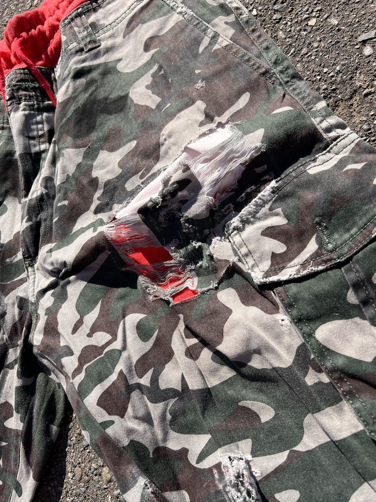 Vintage NovocentoNovantanove distressed camo layered hybrid shorts Size US 34 / EU 50 - 8 Thumbnail
