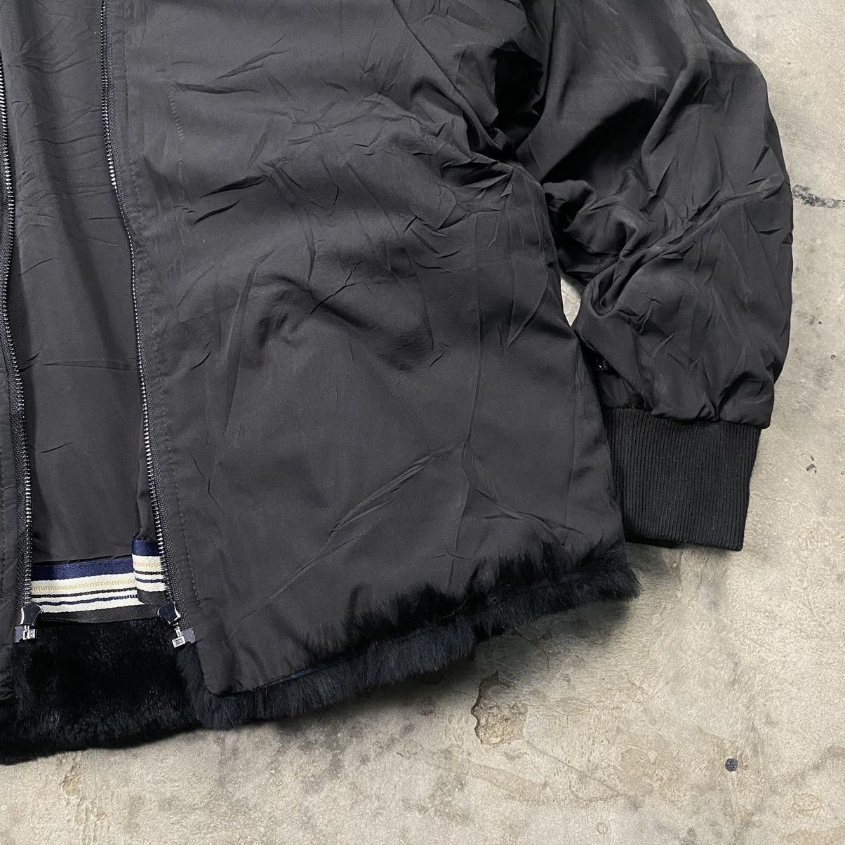 If Six Was Nine × Japanese Brand × Le Grande Bleu (L.G.B.) Faux Fur Bondage Zipless Crop Bomber Jacket Size M / US 6-8 / IT 42-44 - 2 Thumbnail