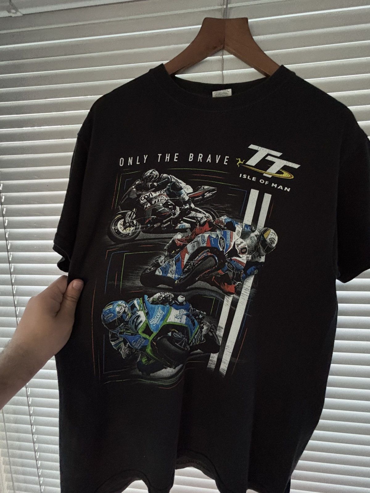 Band Tees Vintage Isle Of Man TT Racing The Brave Moto Graphic Tee Size US M / EU 48-50 / 2 - 3 Thumbnail