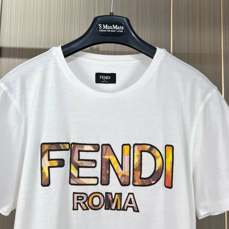 Fendi Fendi Embroidered Logo Short Sleeve Shirt Size US S / EU 44-46 / 1 - 3 Thumbnail