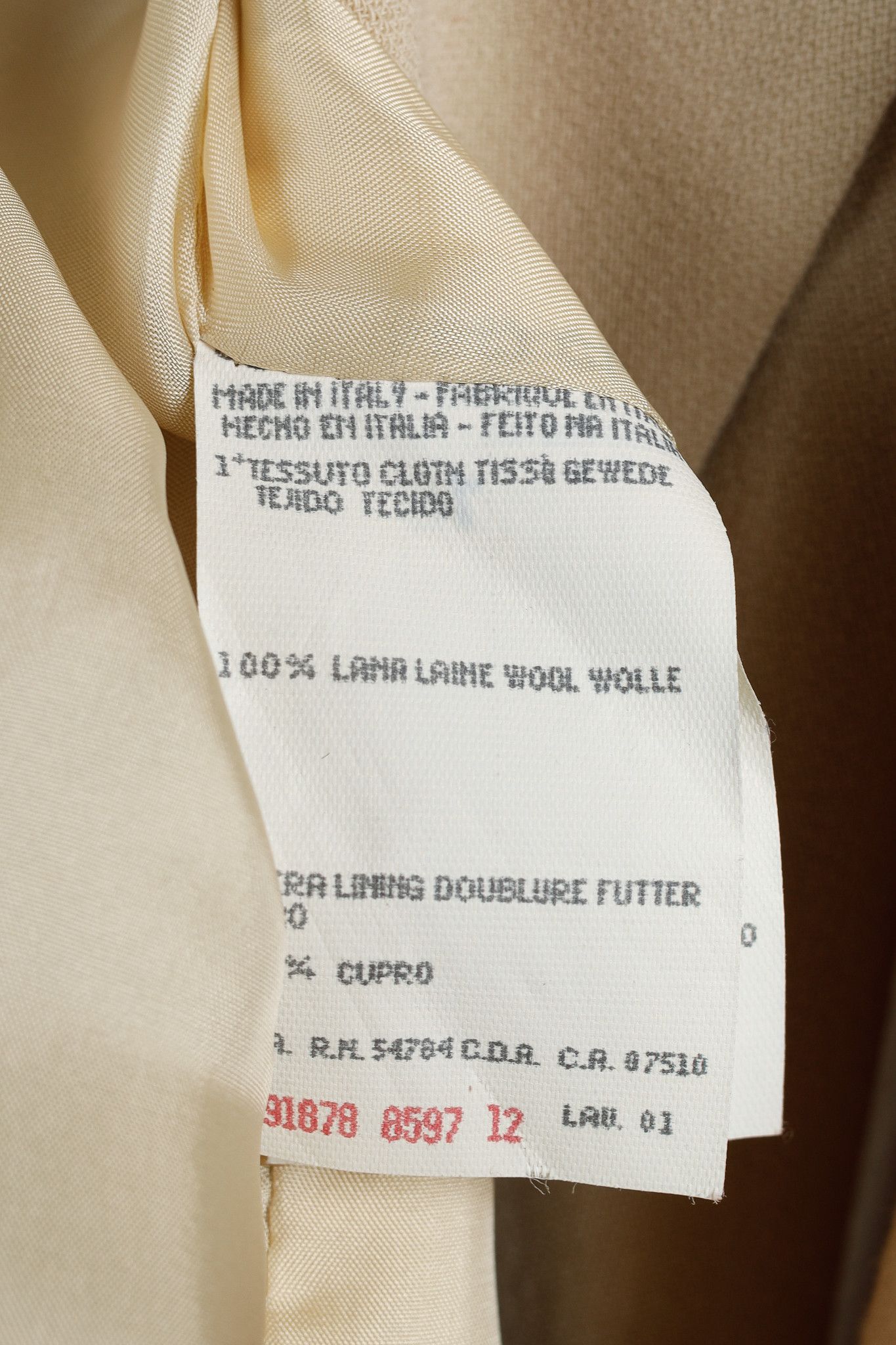 Giorgio Armani Giorgio Armani Vintage Minimalist Beige Wool Blazer Size XS / US 0-2 / IT 36-38 - 8 Thumbnail