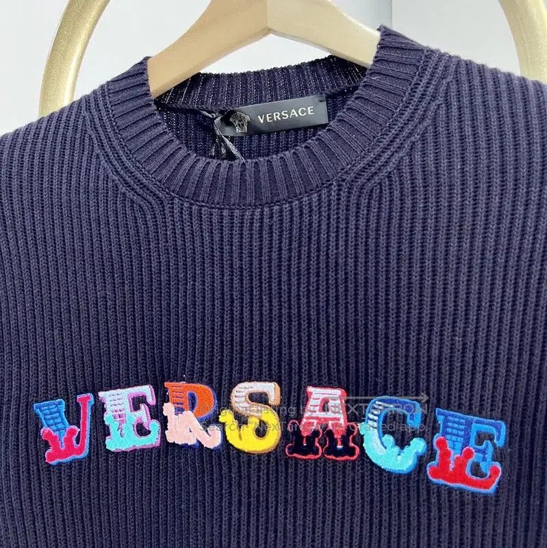 Versace Versace Embroidered Knit Sweater in Deep Blue . Size US XXL / EU 58 / 5 - 5 Thumbnail