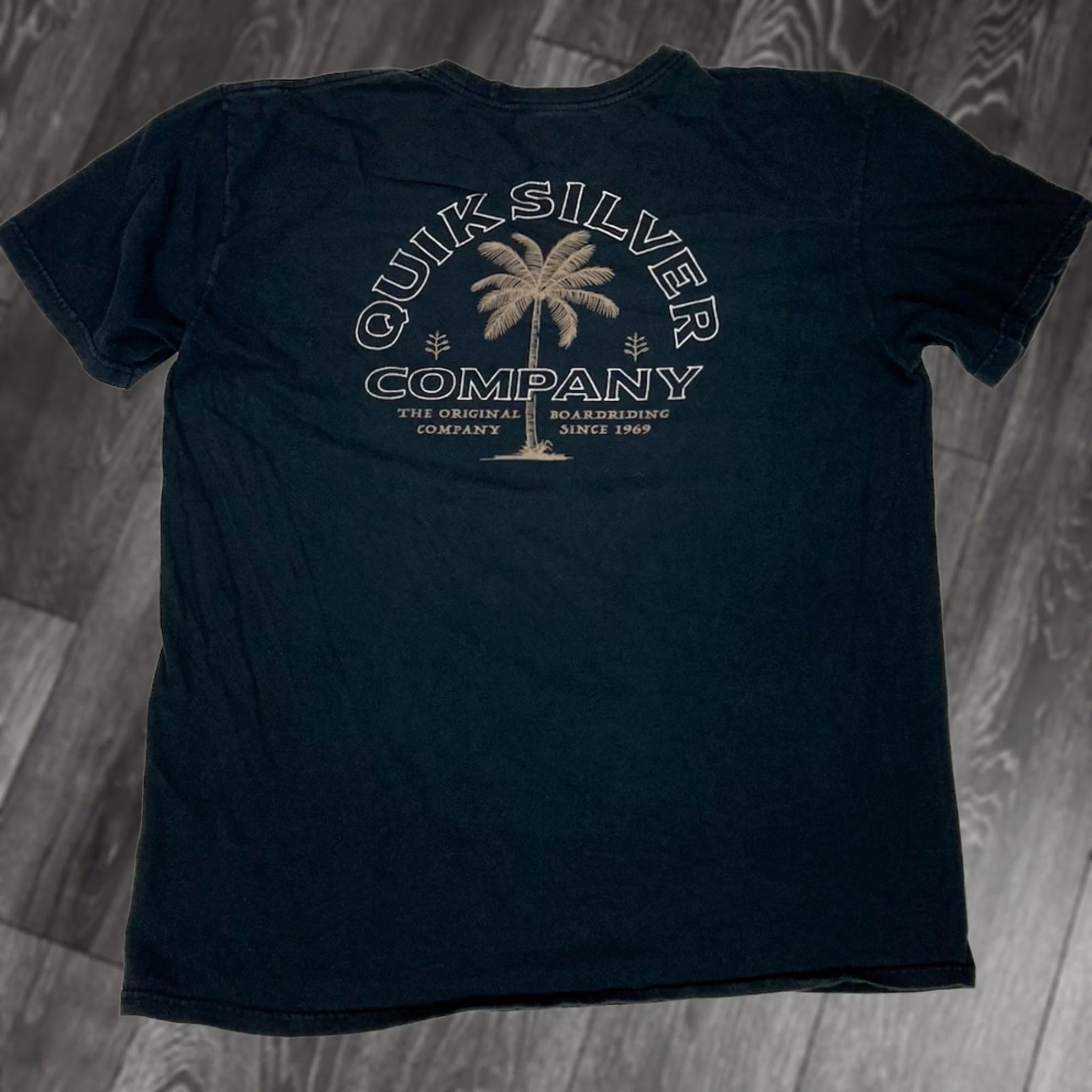 Quiksilver VINTAGE Quiksilver Shirt XL Black Palm Tree Logo Graphic T-shirt Men L/S? Size US XL / EU 56 / 4 - 1 Thumbnail