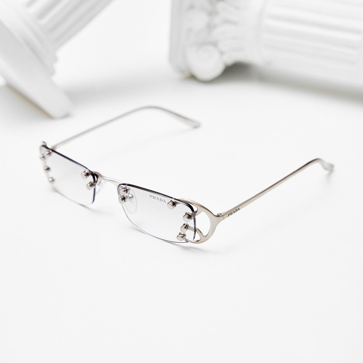 Prada PRADA 0PR C57S 28H40V SUNGLASSES | Grailed