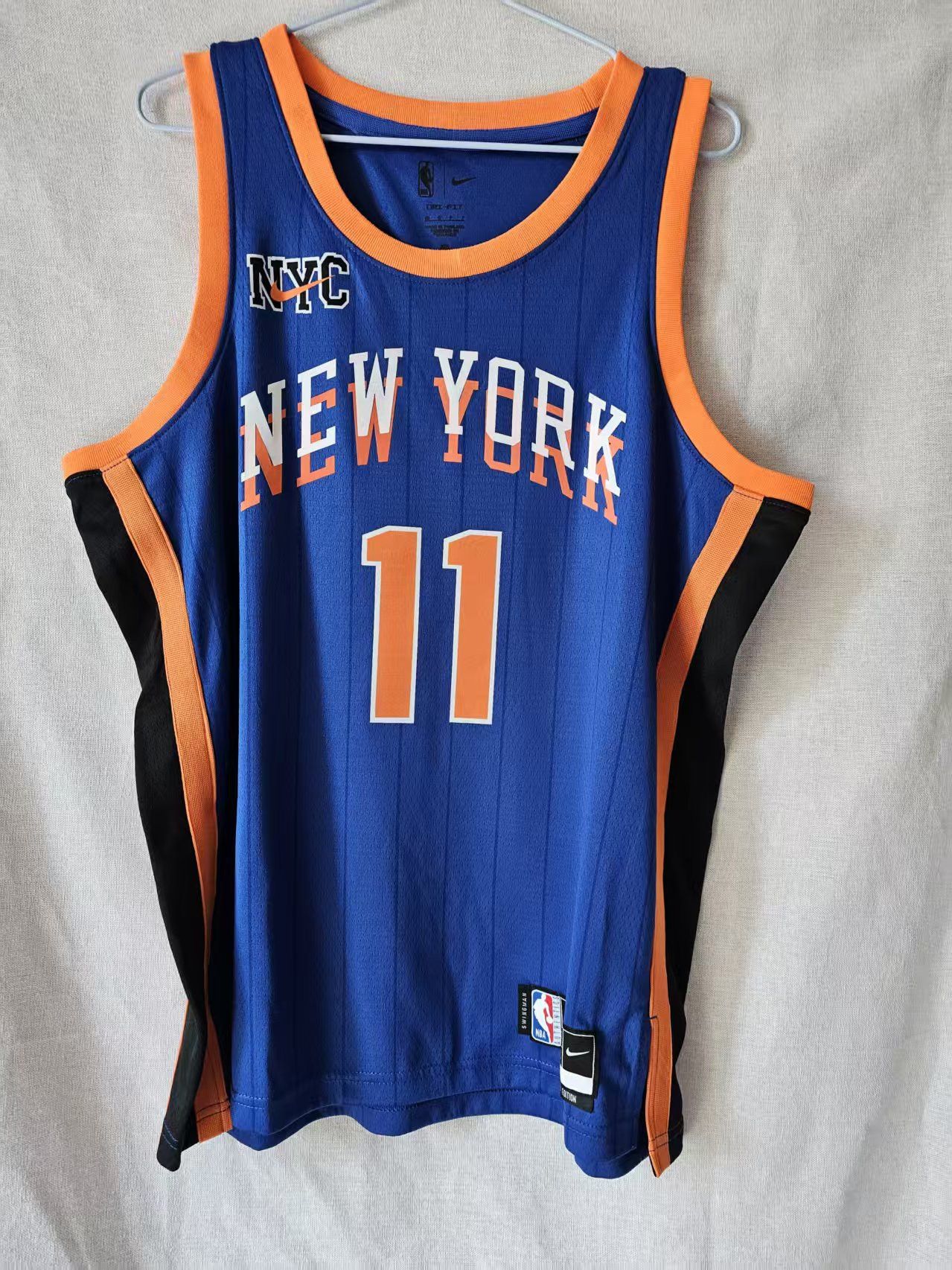 NBA New York Knicks 11 Jalen Brunson Jersey Blue Size US XL / EU 56 / 4 - 1 Thumbnail
