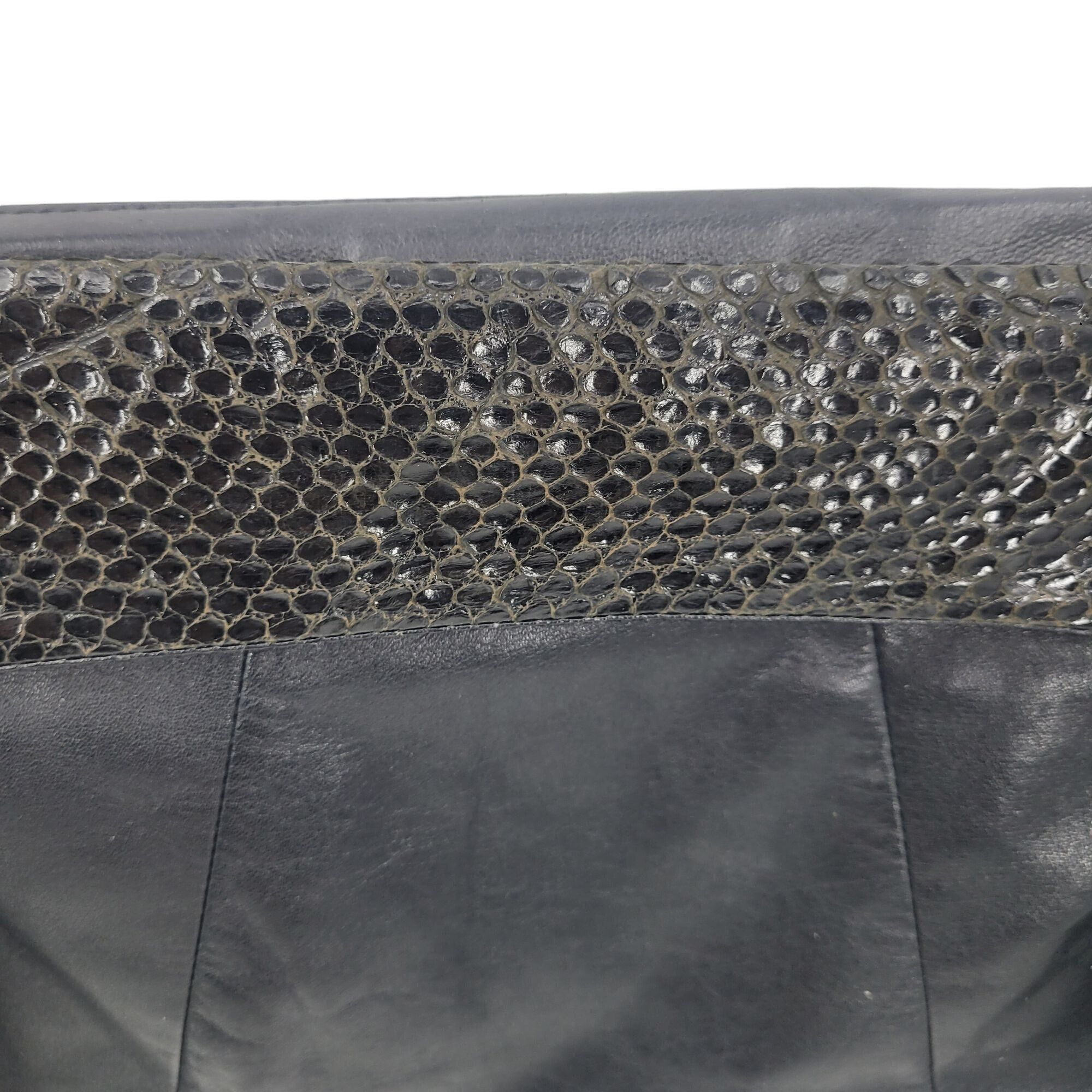 Vintage Vintage 80s Black Genuine Leather Snakeskin Embossed Crossbo Size ONE SIZE - 9 Thumbnail